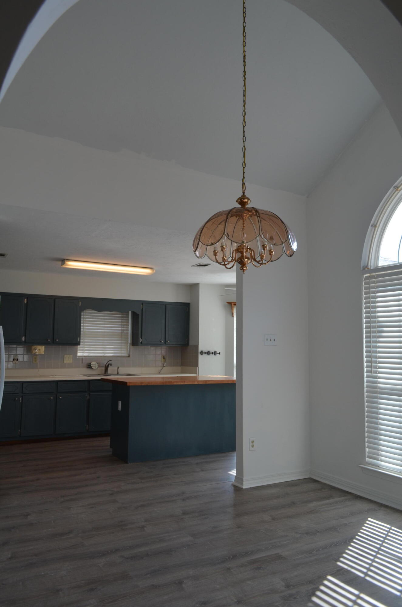 MEADOW WOODS - Residential Lease