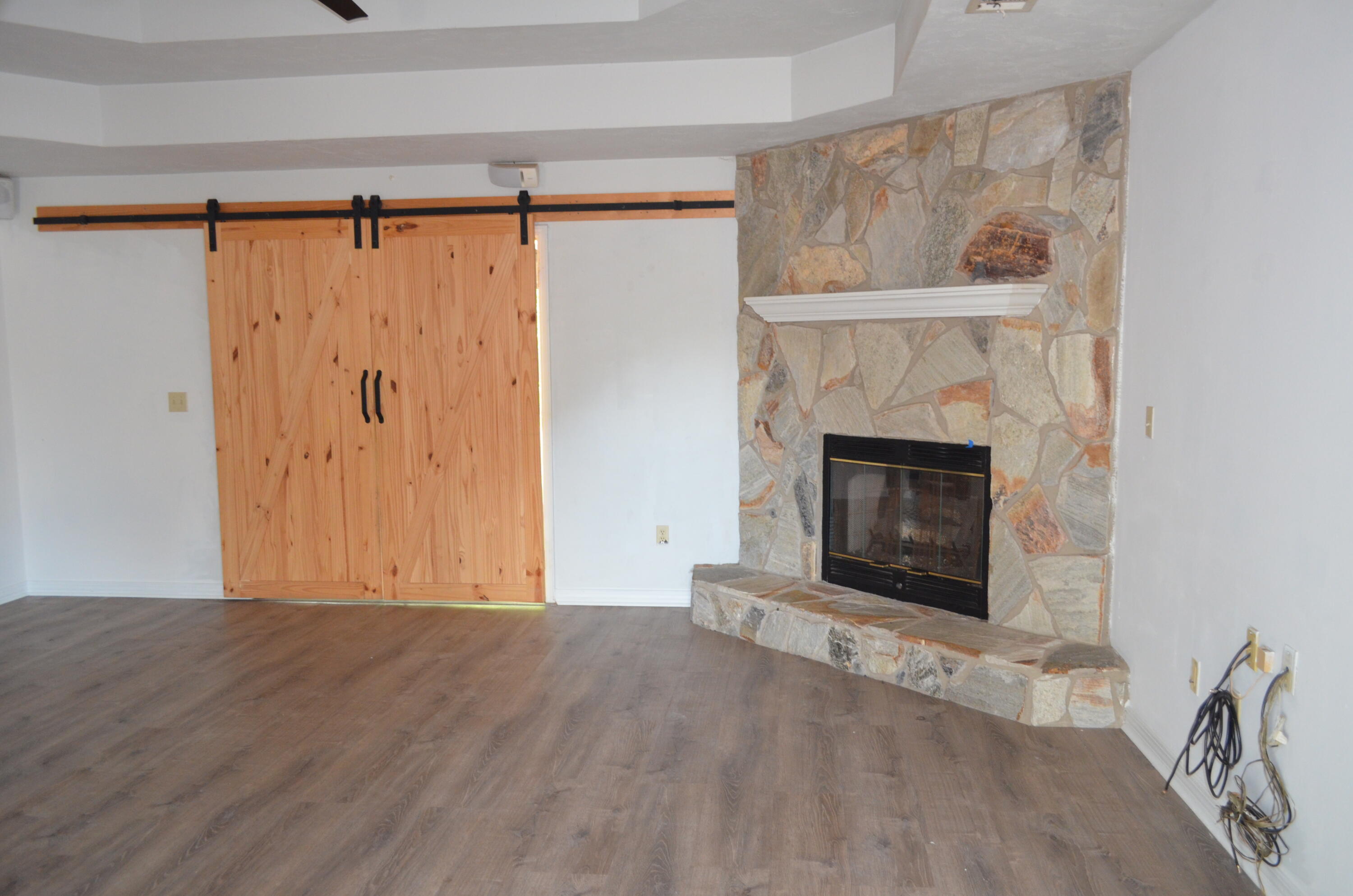 MEADOW WOODS - Residential Lease