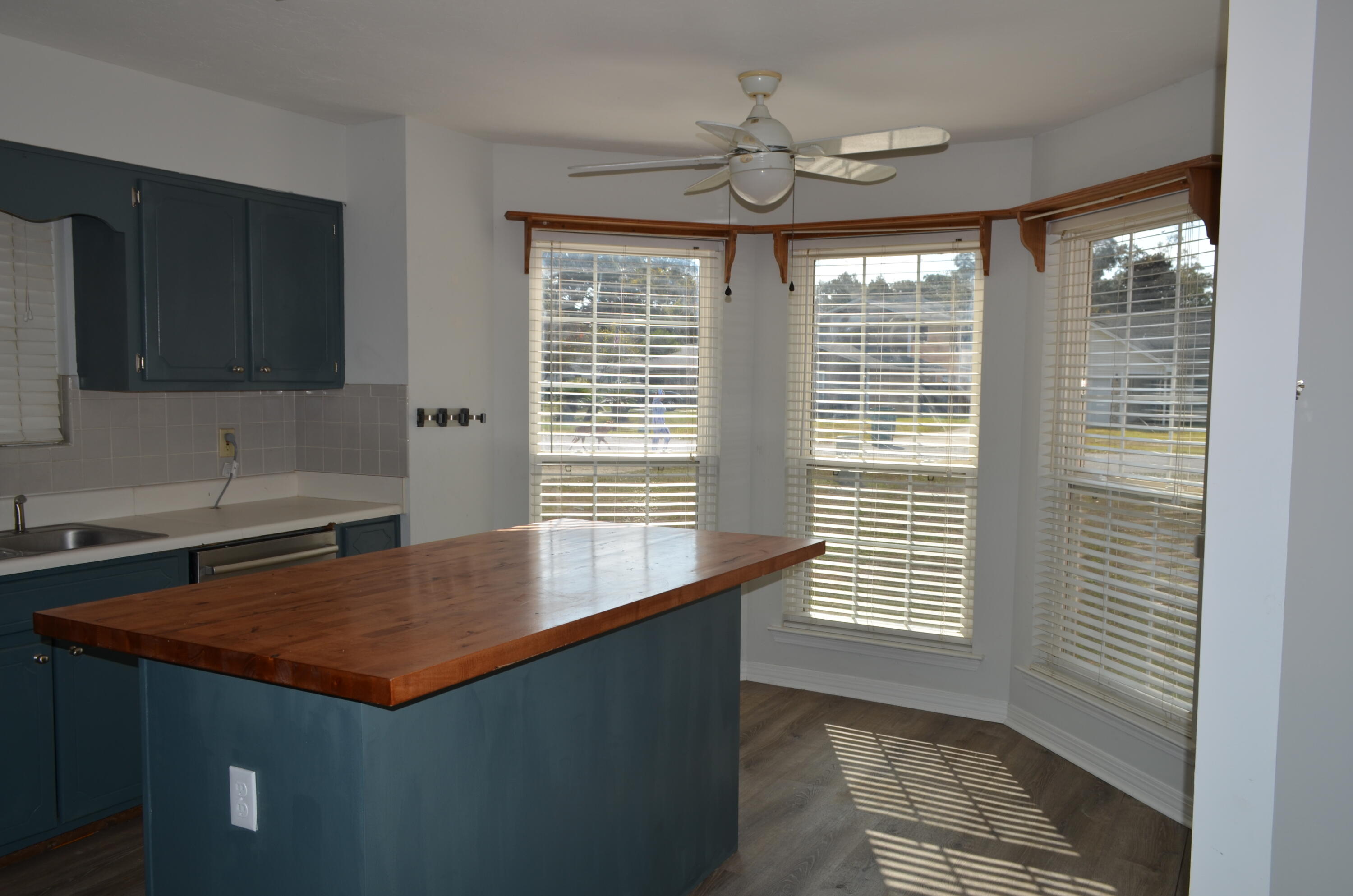 MEADOW WOODS - Residential Lease