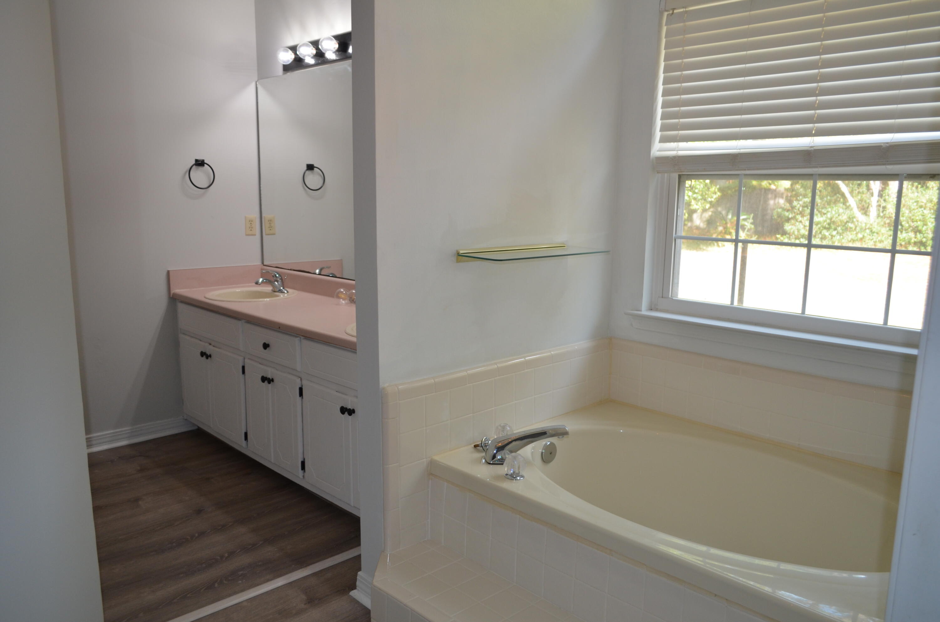 MEADOW WOODS - Residential Lease