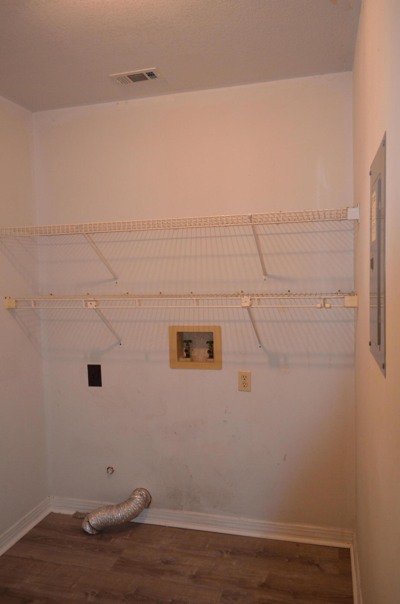 MEADOW WOODS - Residential Lease