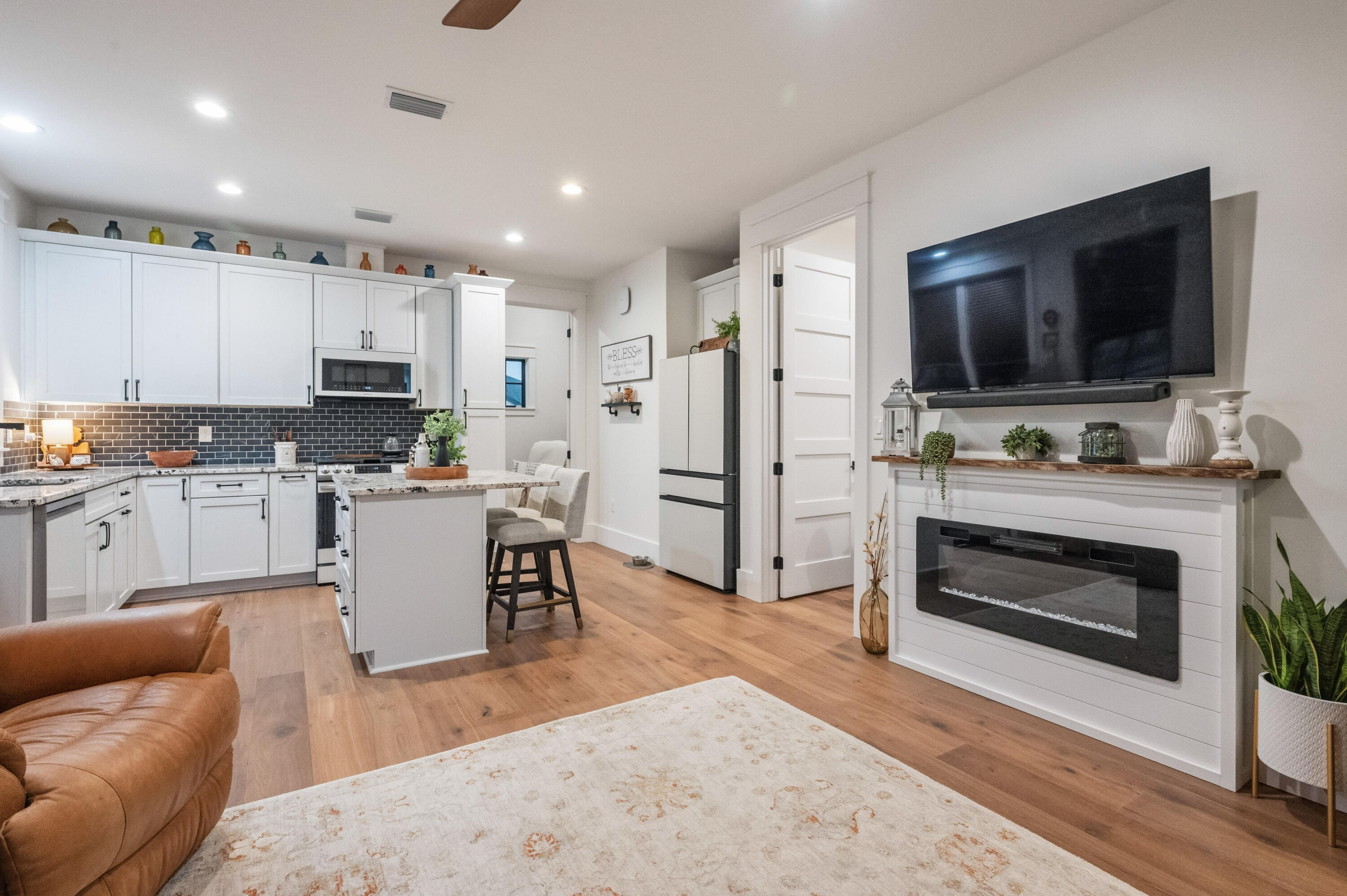 Deer Moss Creek - Residential