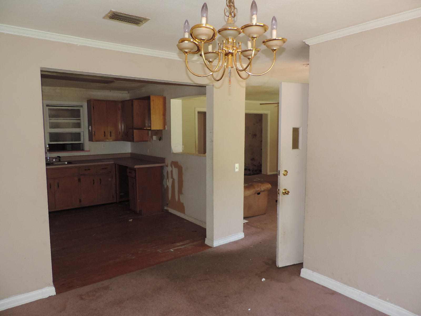 ELLIOTTS POINT - Residential