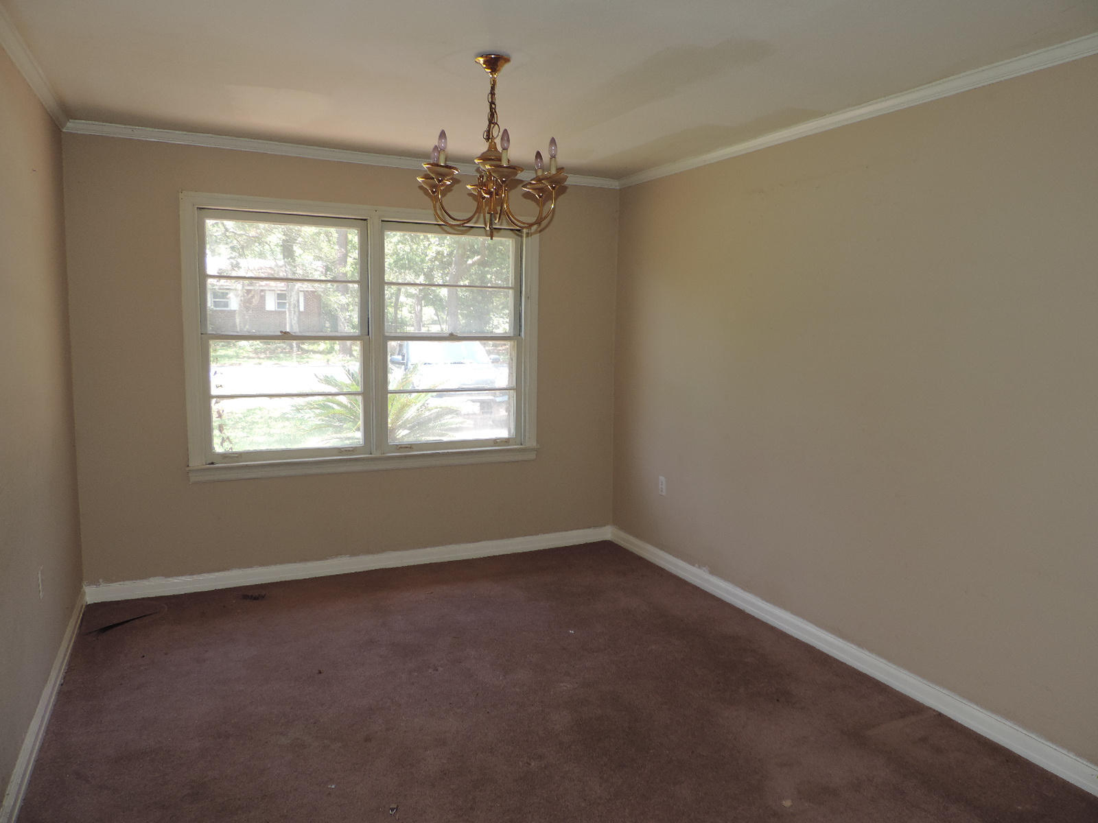 ELLIOTTS POINT - Residential