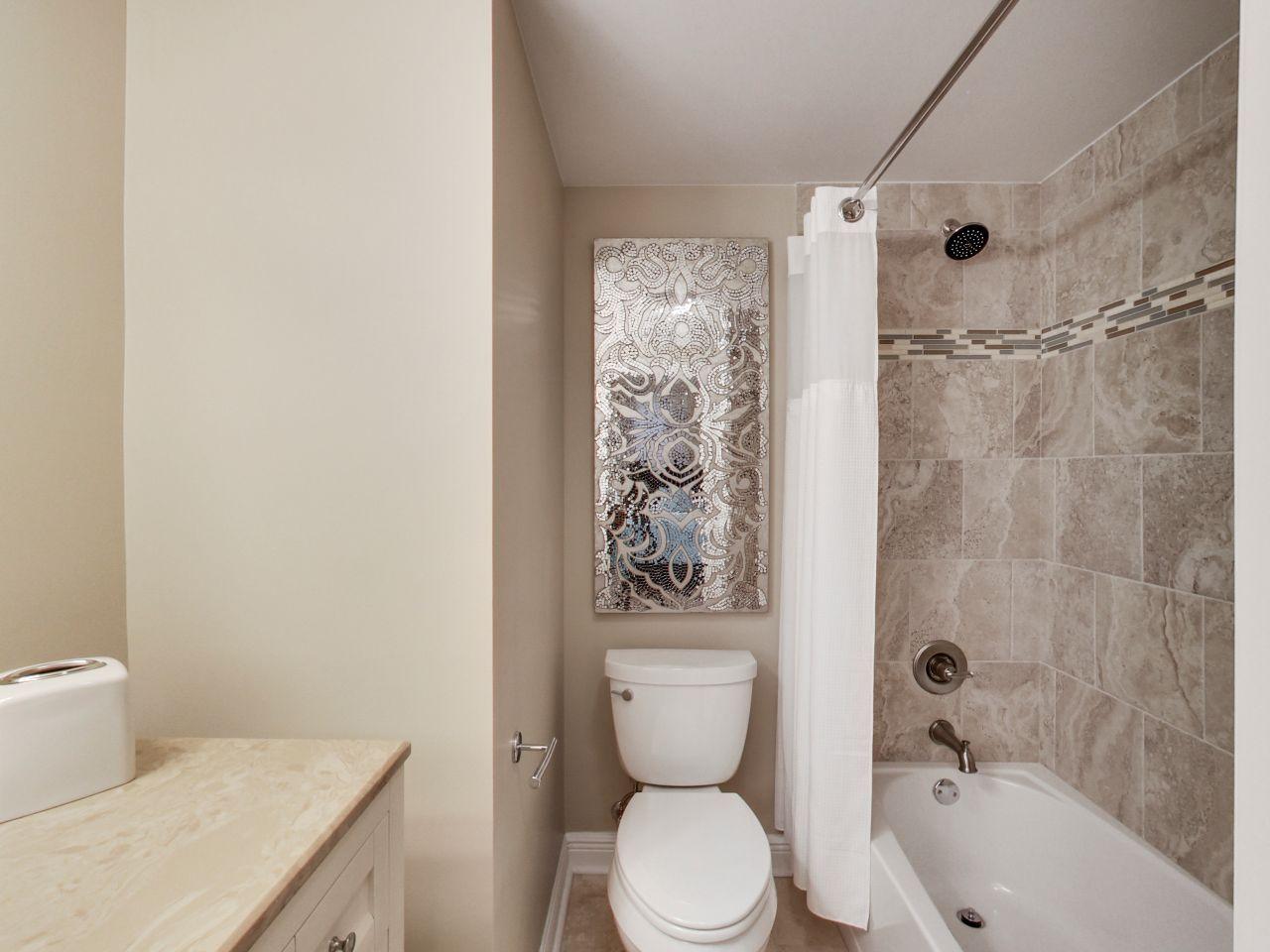 HOLIDAY ISLE TOWERS CONDO - Residential