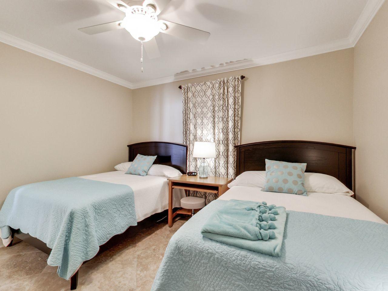 HOLIDAY ISLE TOWERS CONDO - Residential