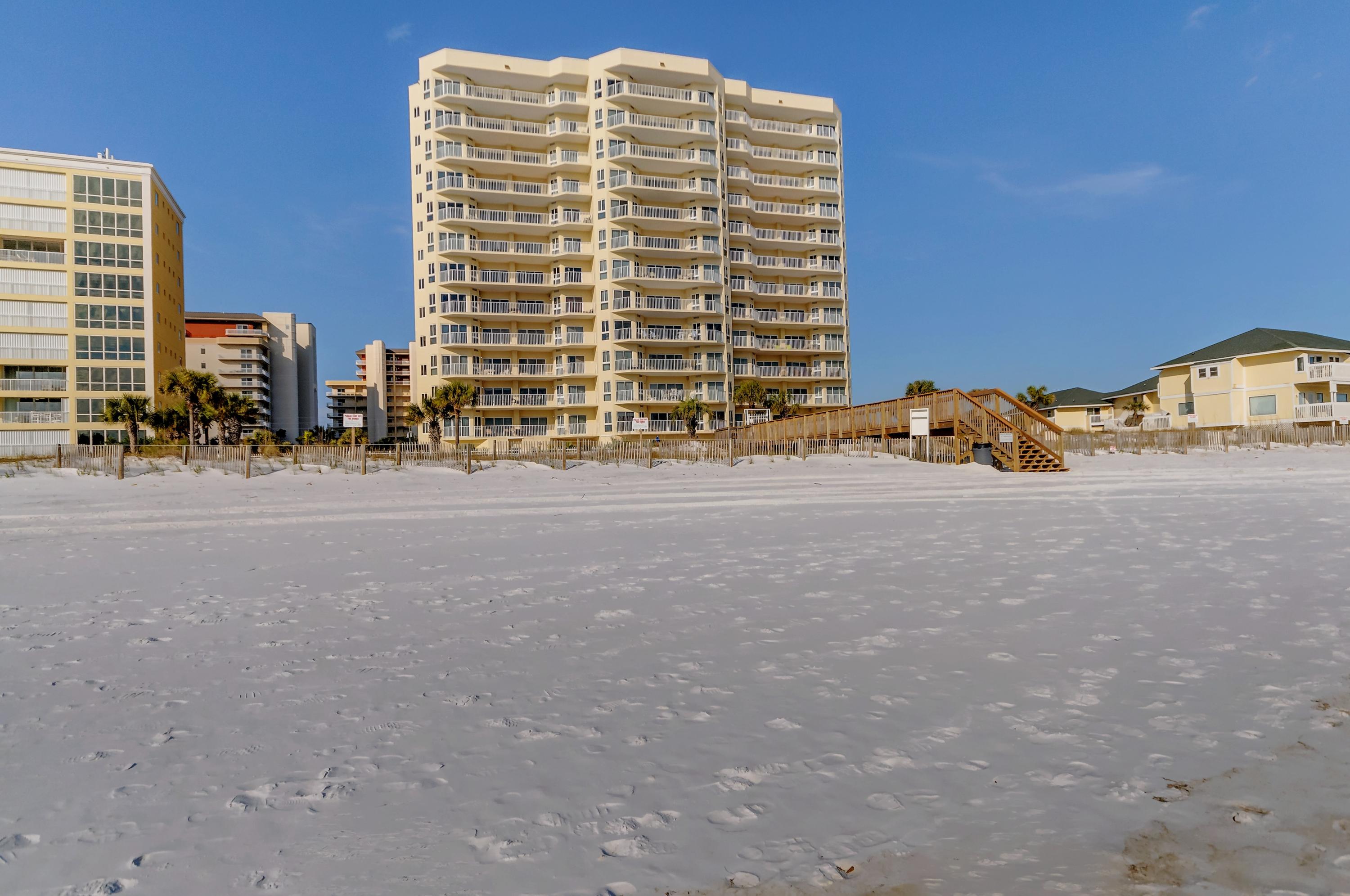 HOLIDAY ISLE TOWERS CONDO - Residential