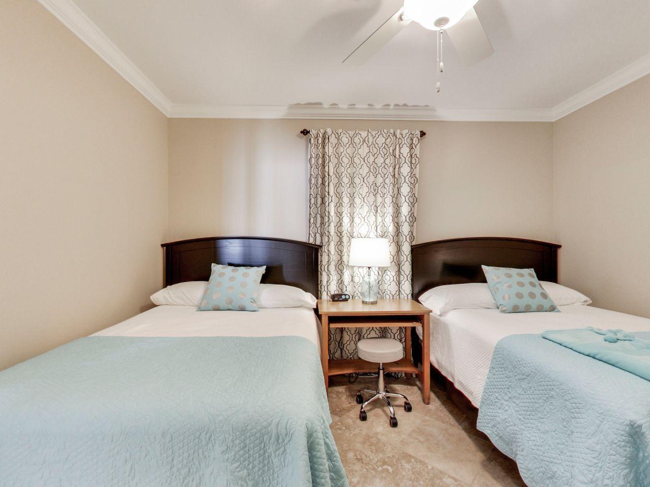 HOLIDAY ISLE TOWERS CONDO - Residential