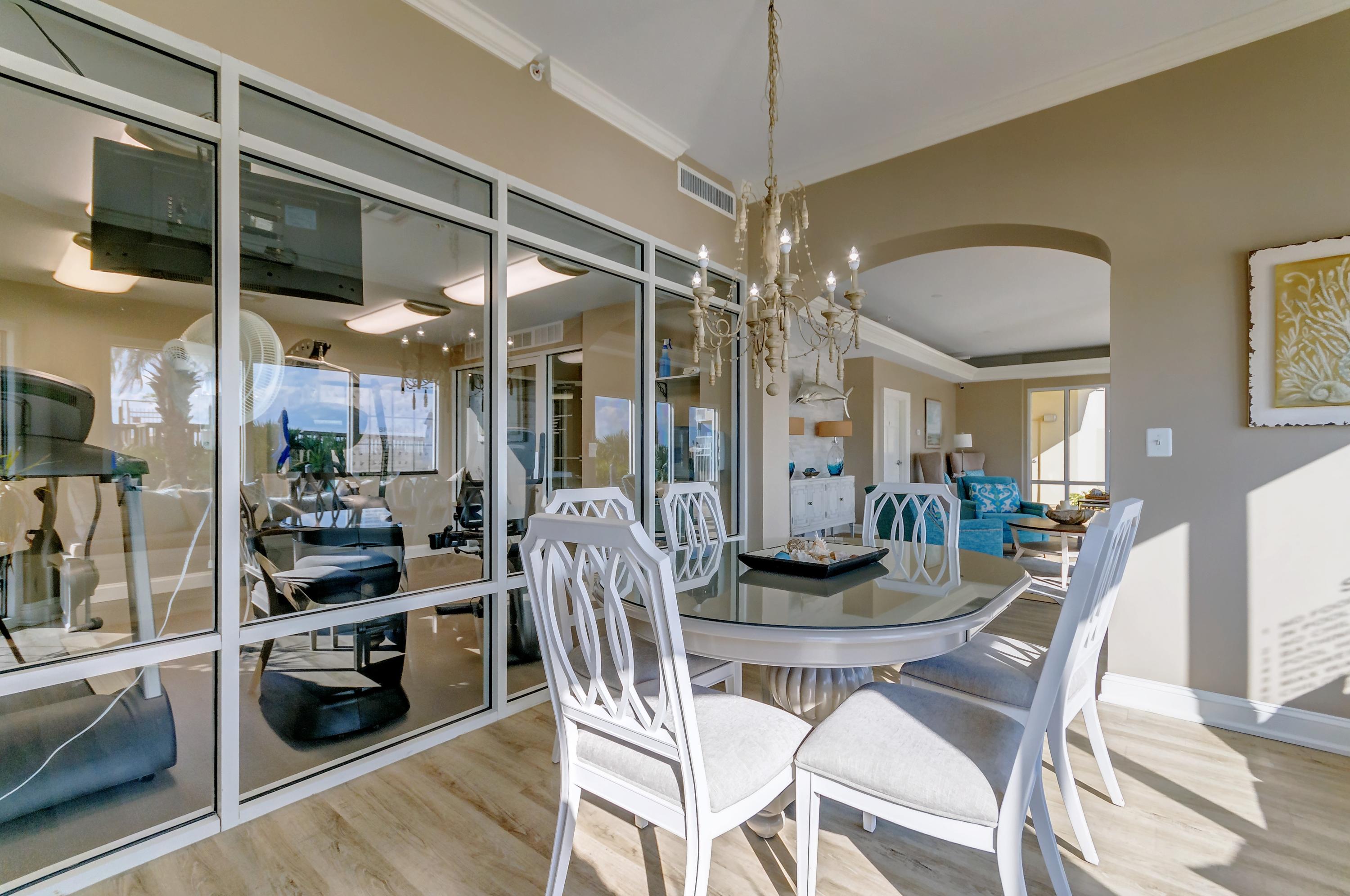 HOLIDAY ISLE TOWERS CONDO - Residential