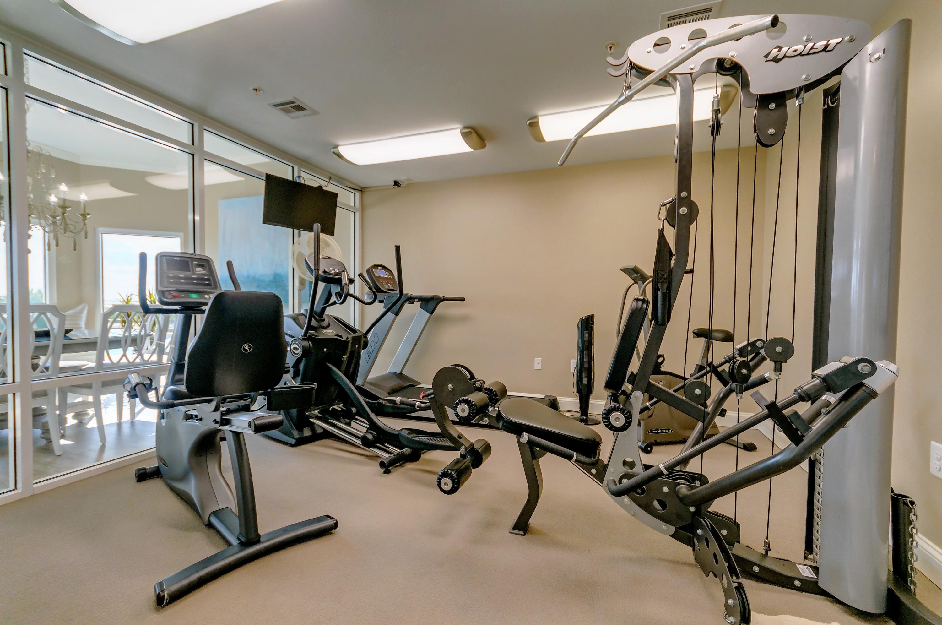 HOLIDAY ISLE TOWERS CONDO - Residential