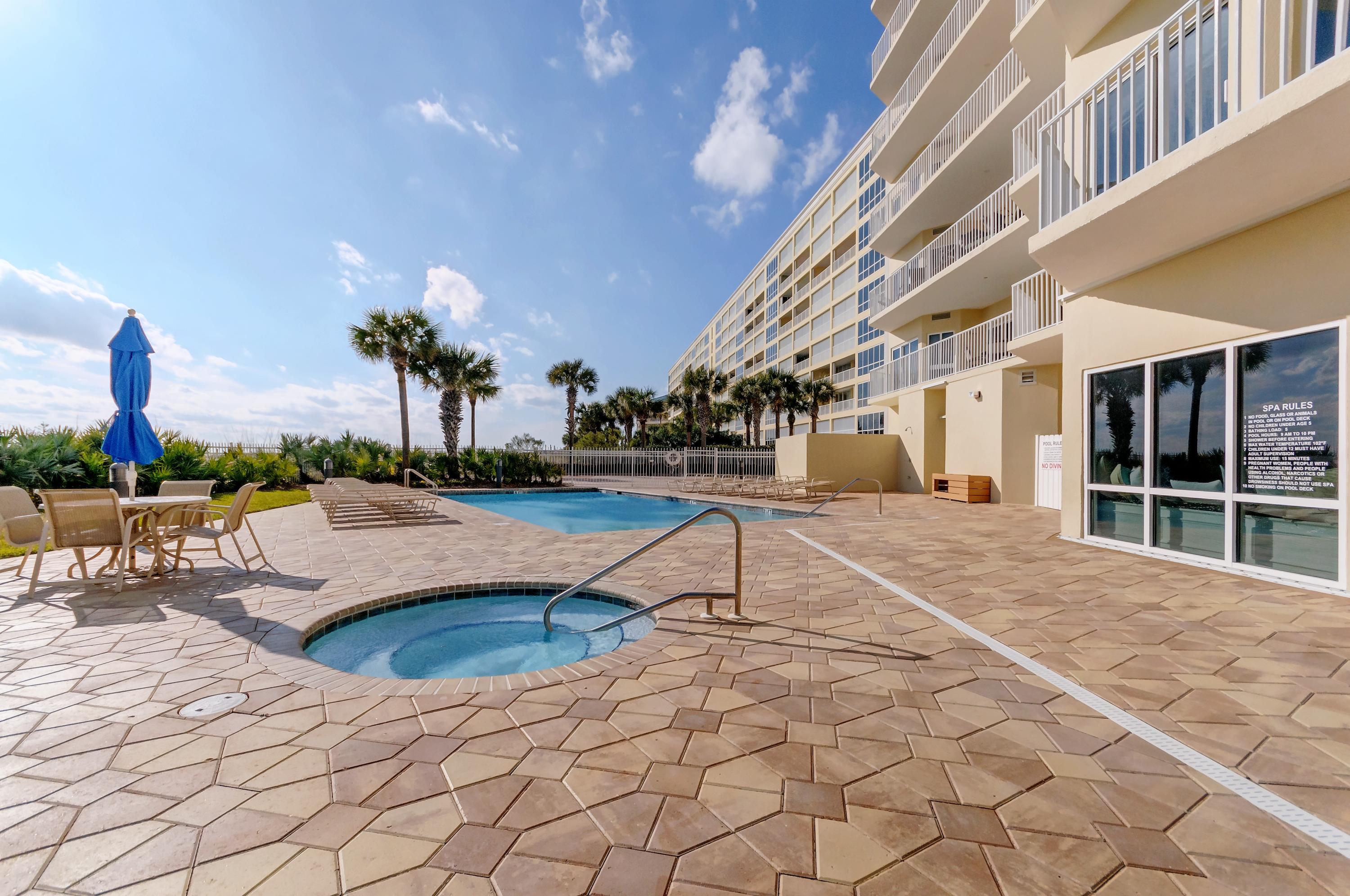 HOLIDAY ISLE TOWERS CONDO - Residential