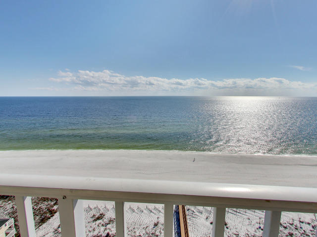 HOLIDAY ISLE TOWERS CONDO - Residential