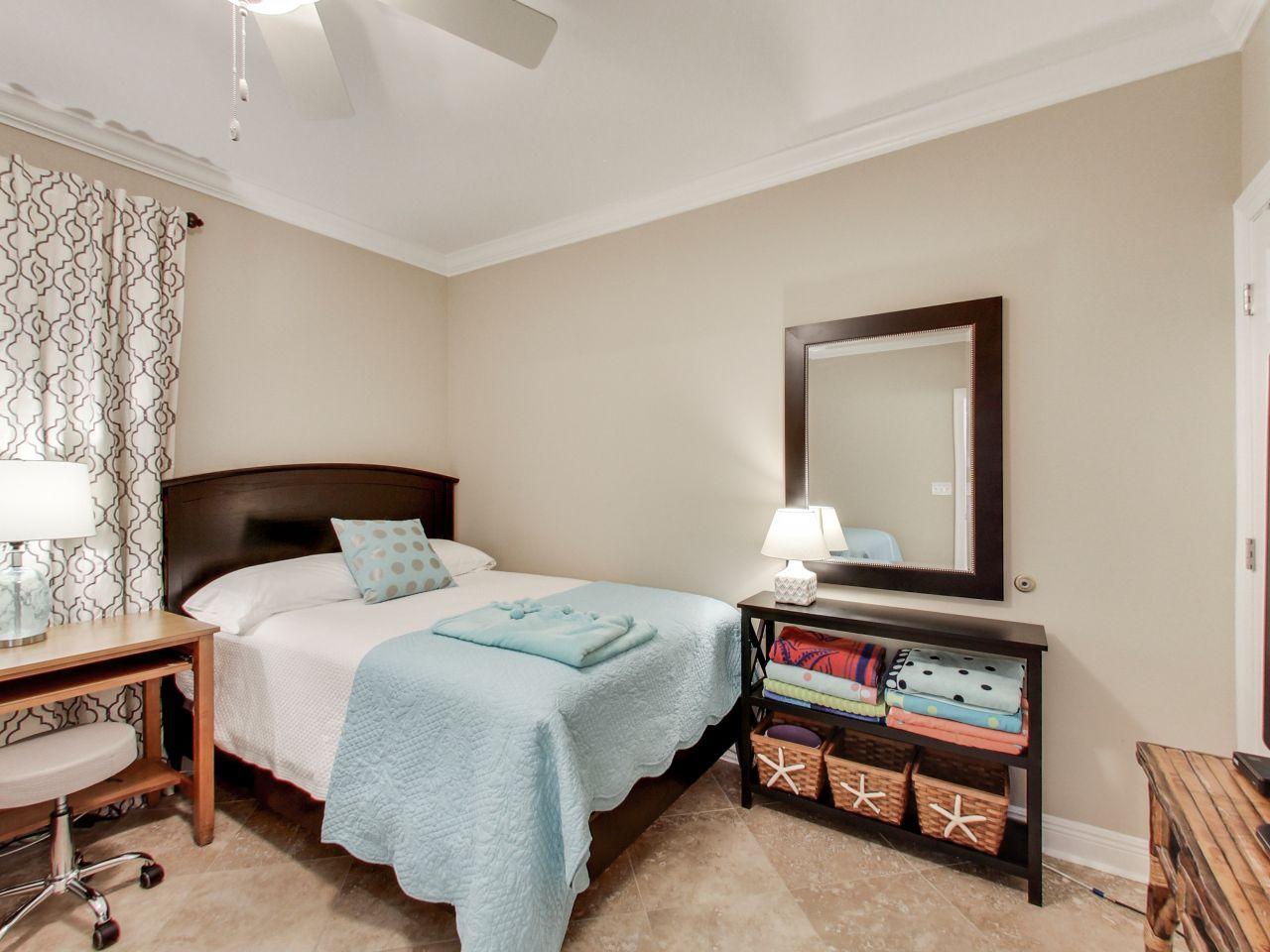 HOLIDAY ISLE TOWERS CONDO - Residential