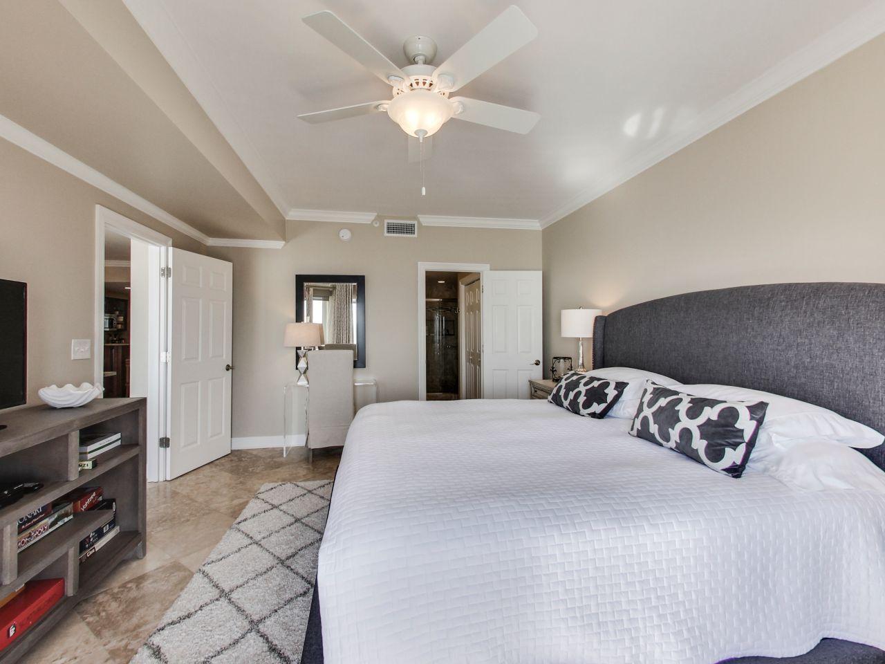 HOLIDAY ISLE TOWERS CONDO - Residential