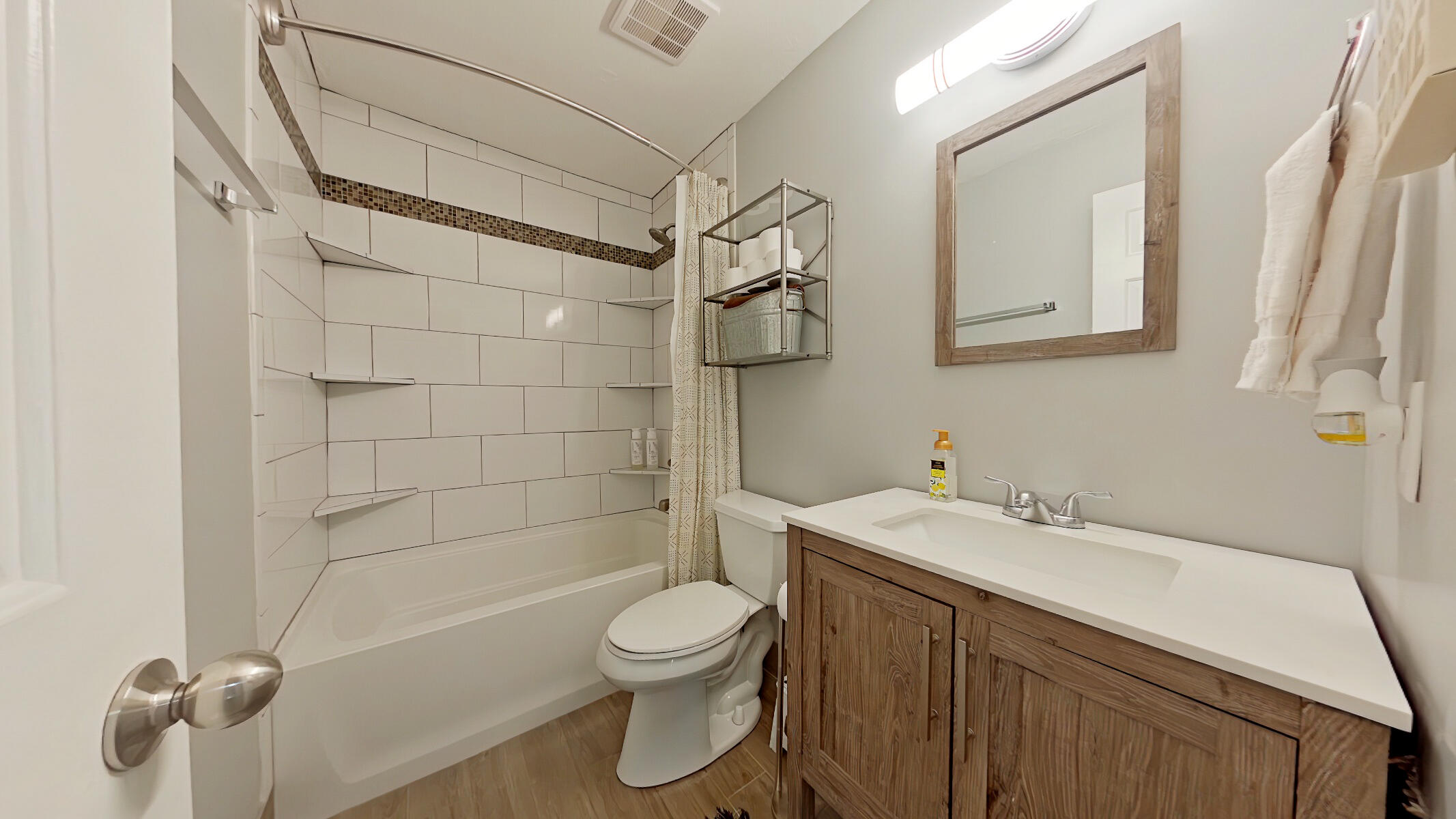 HOLLEY BY THE SEA - Residential