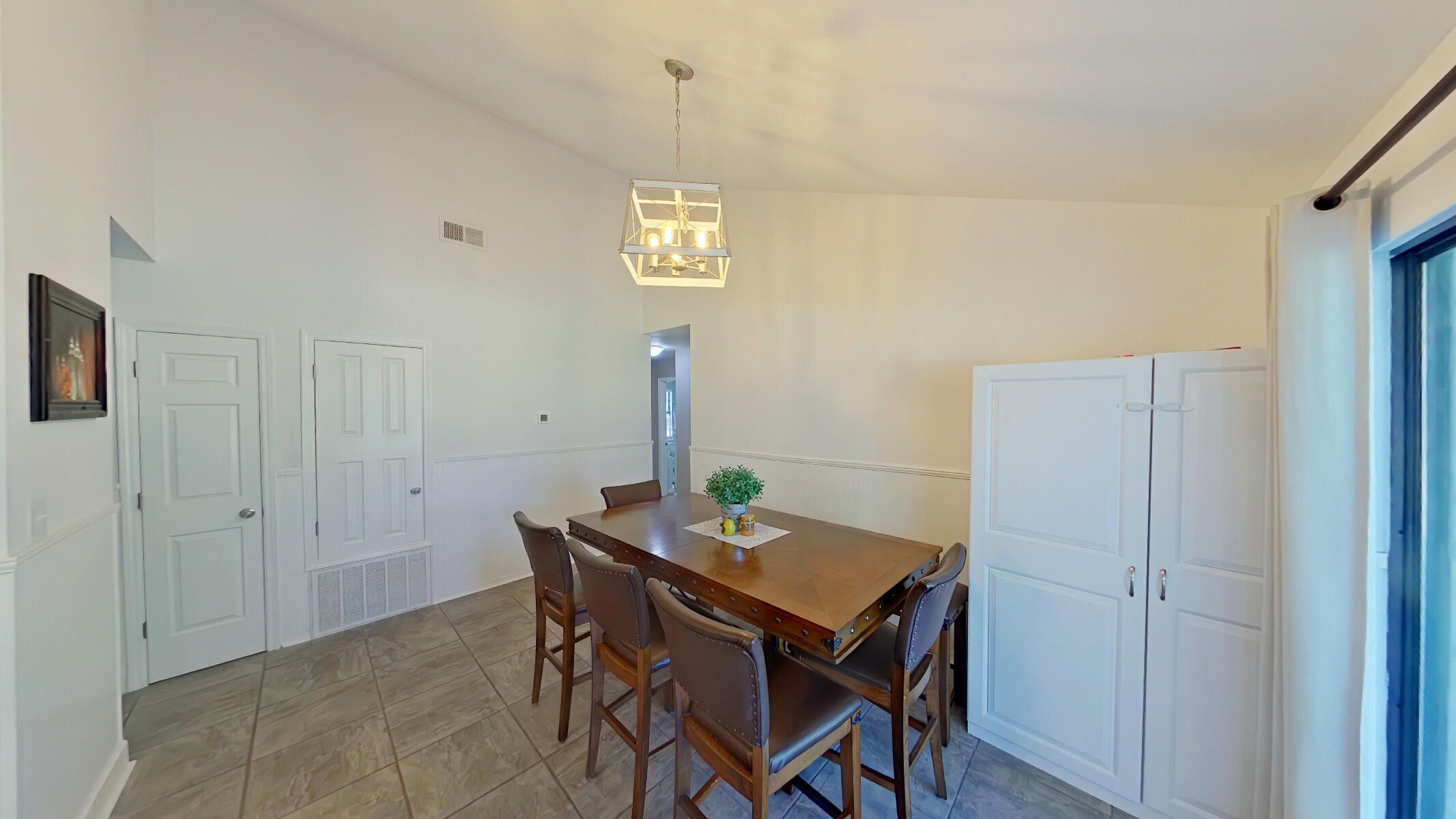 HOLLEY BY THE SEA - Residential