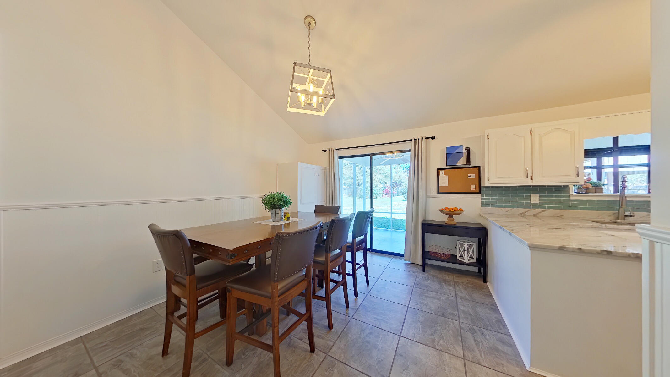 HOLLEY BY THE SEA - Residential