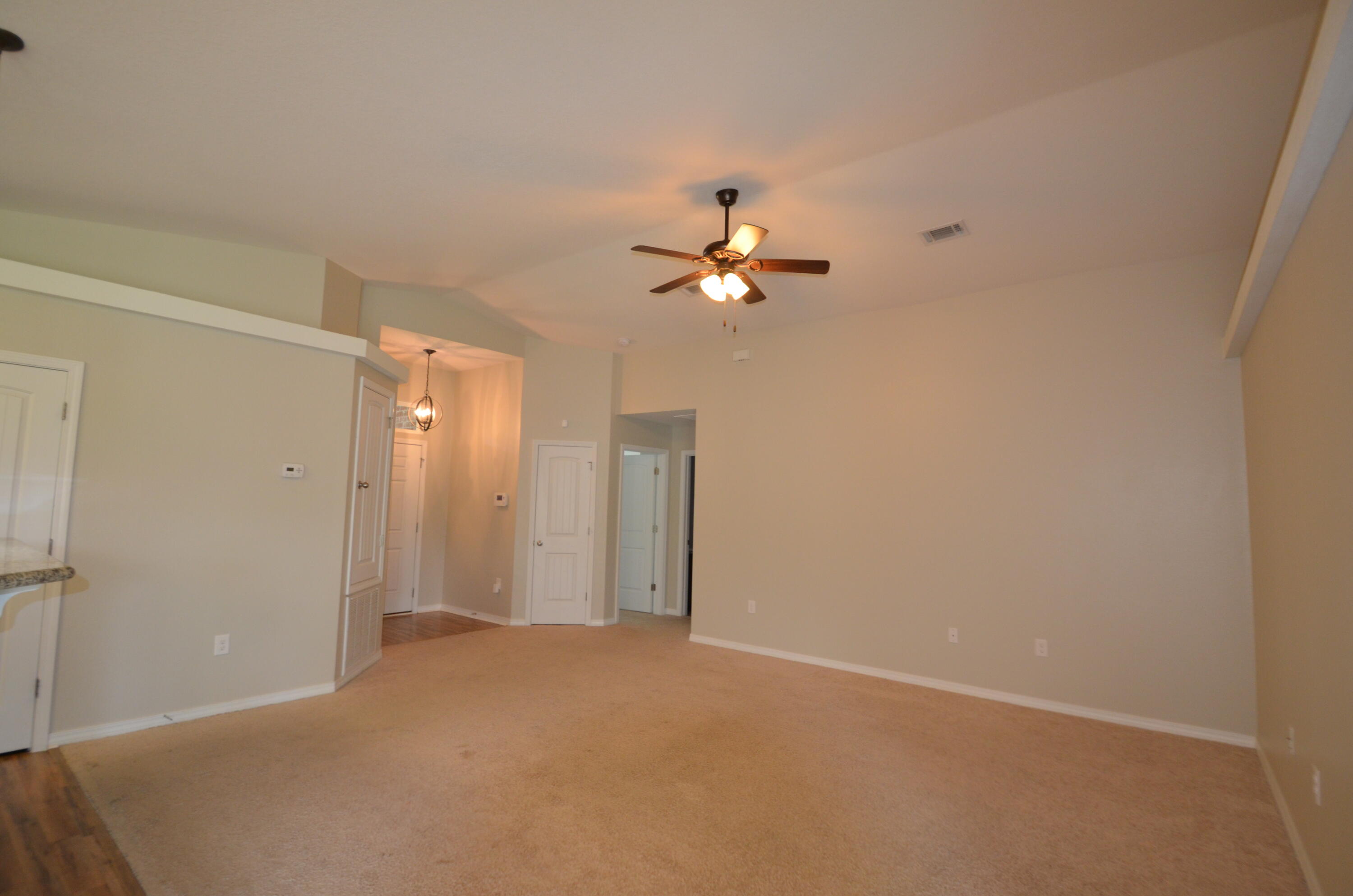 NAVARRE S/D 2ND ADDN - Residential Lease