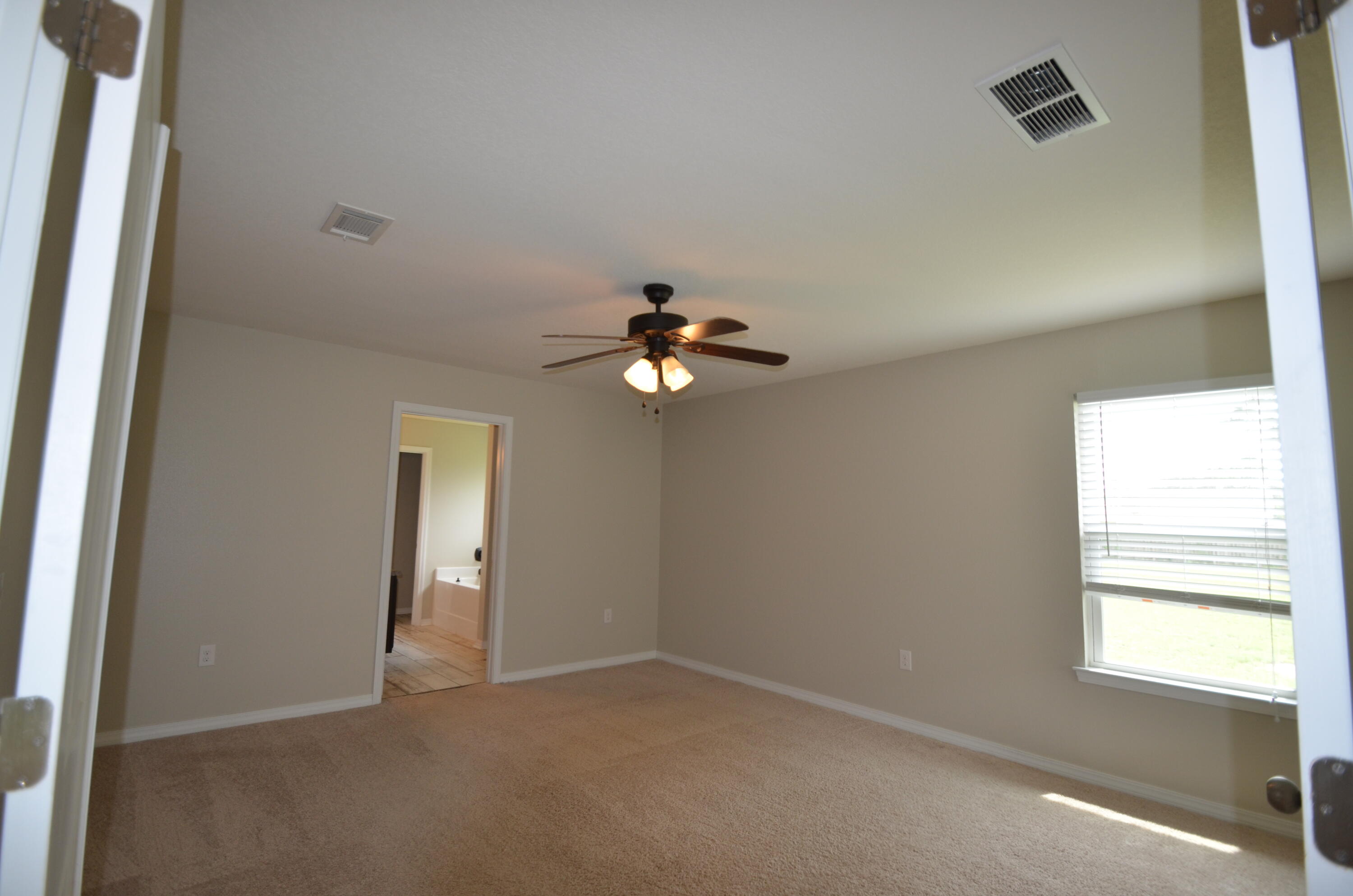 NAVARRE S/D 2ND ADDN - Residential Lease