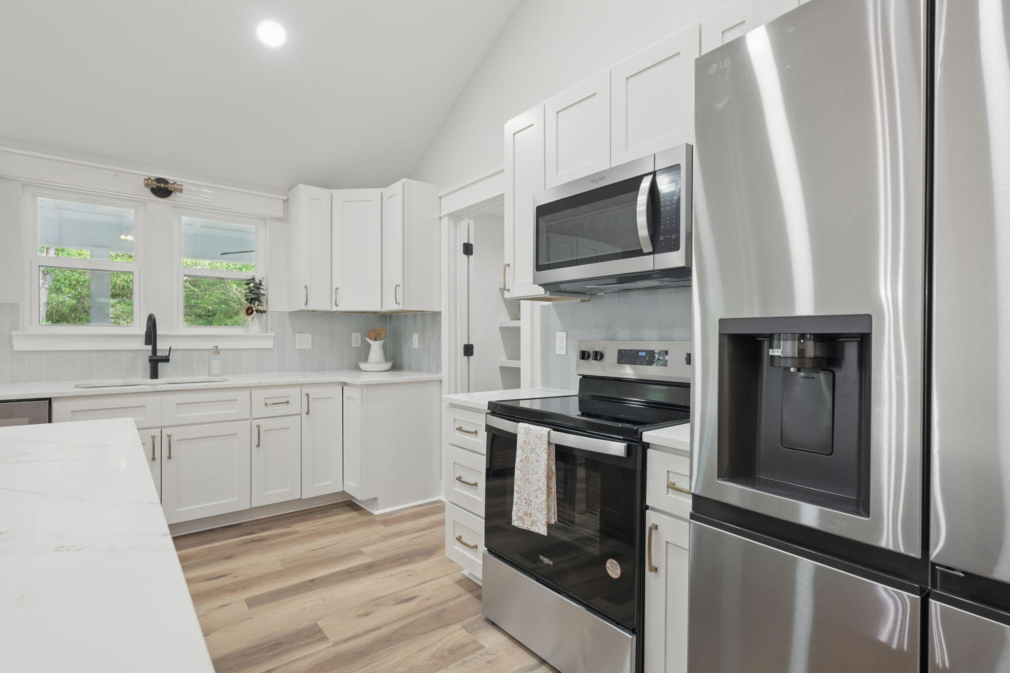 SPRING HILL ESTATES - Residential