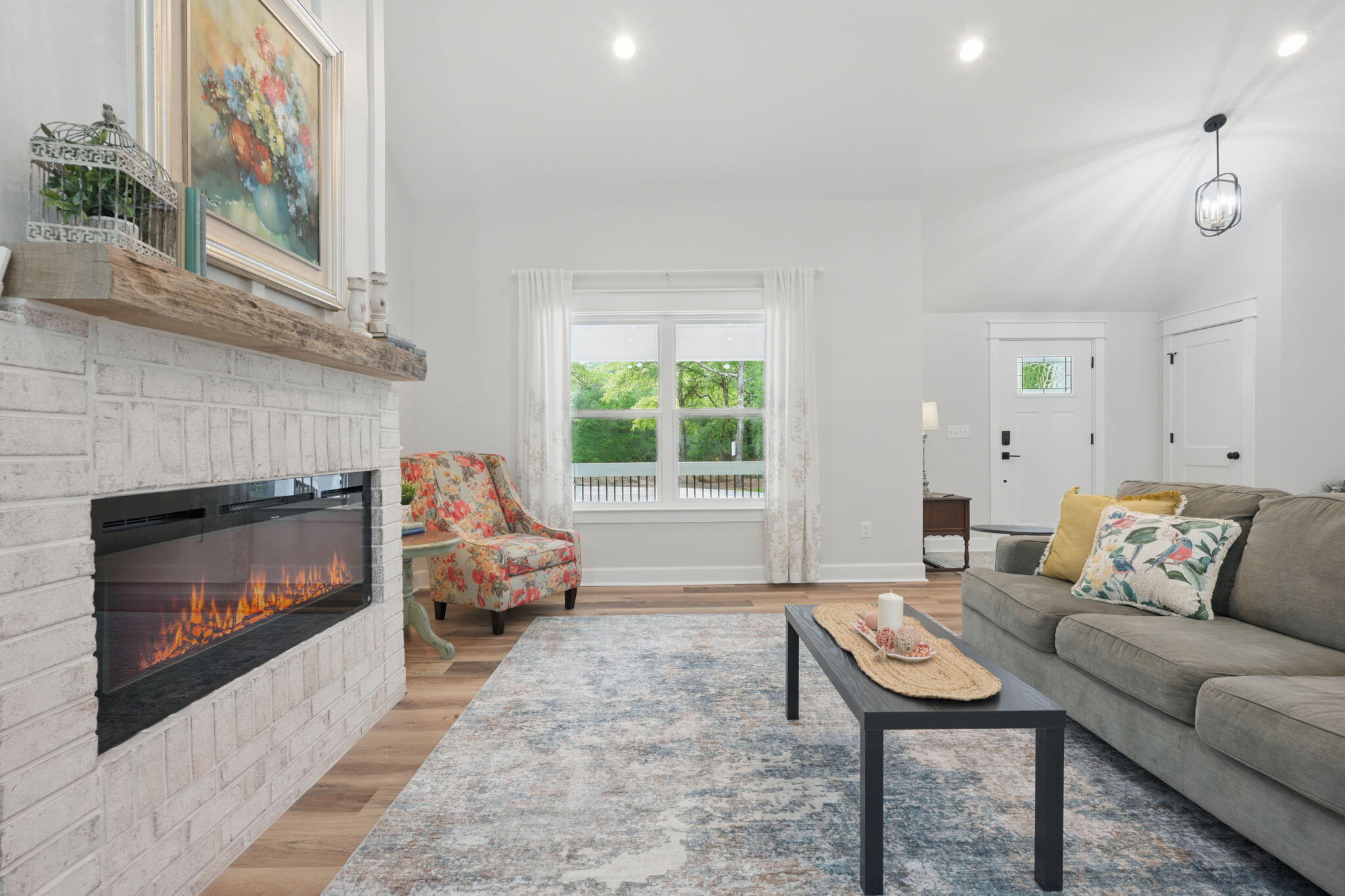 SPRING HILL ESTATES - Residential