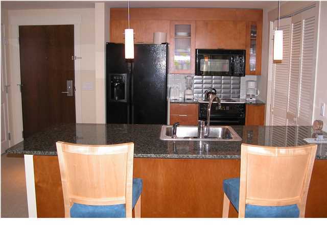 BAHIA CONDO - Residential
