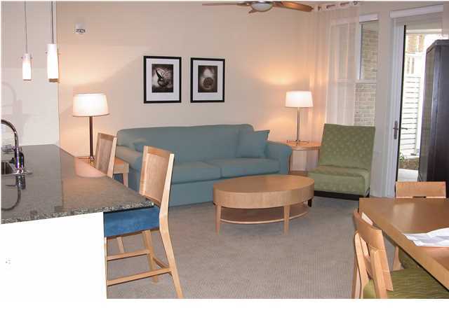 BAHIA CONDO - Residential
