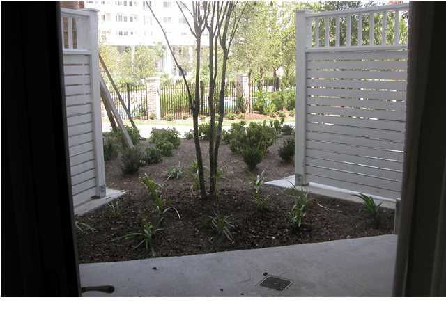 BAHIA CONDO - Residential