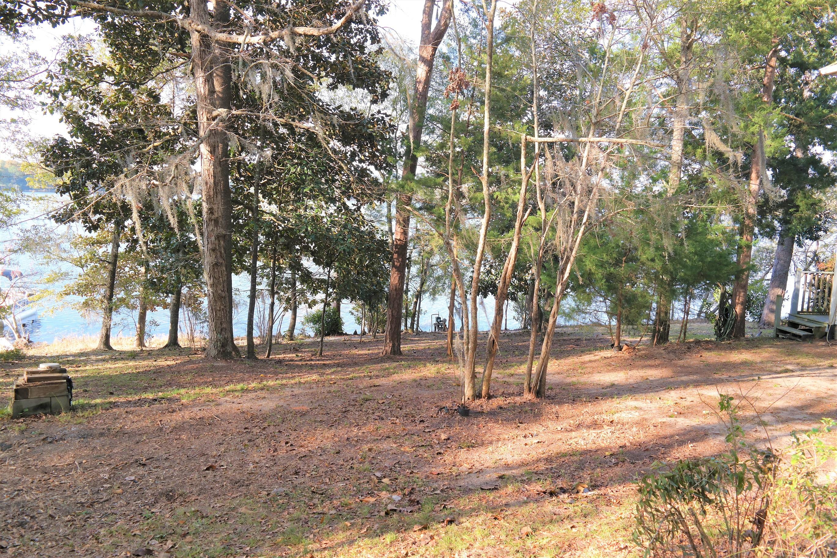 LAKE HOLLEY ESTATES - Residential