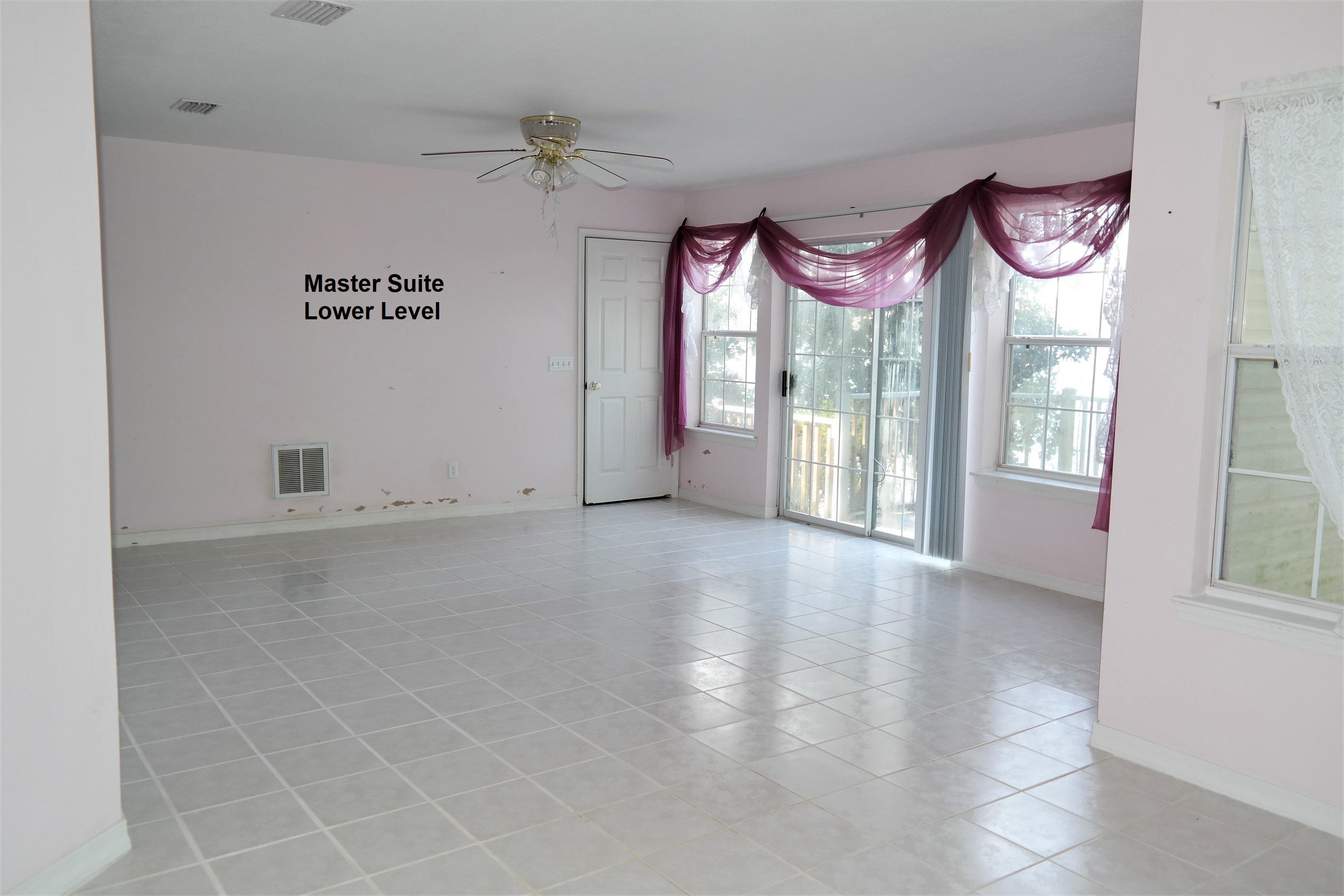 LAKE HOLLEY ESTATES - Residential