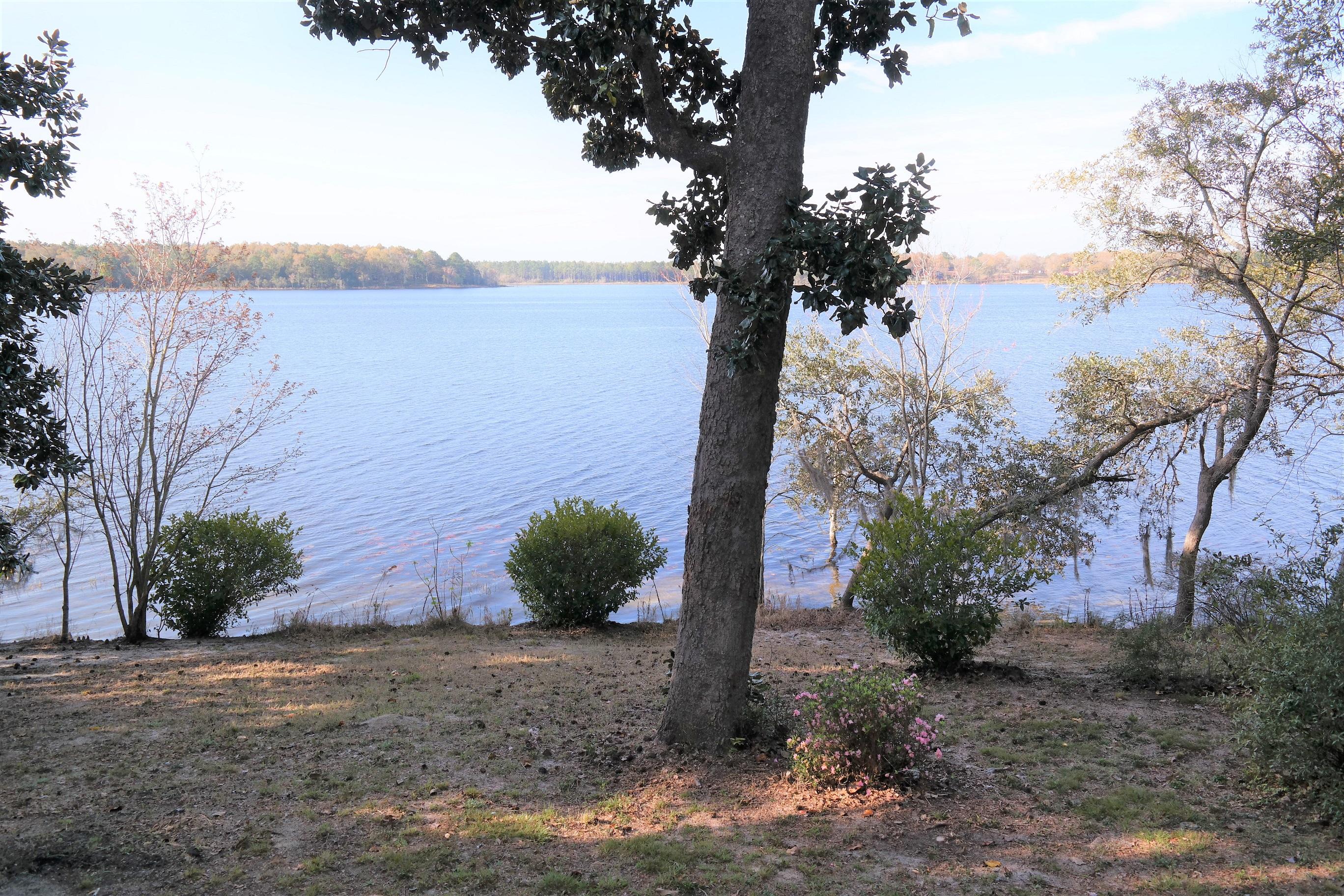 LAKE HOLLEY ESTATES - Residential
