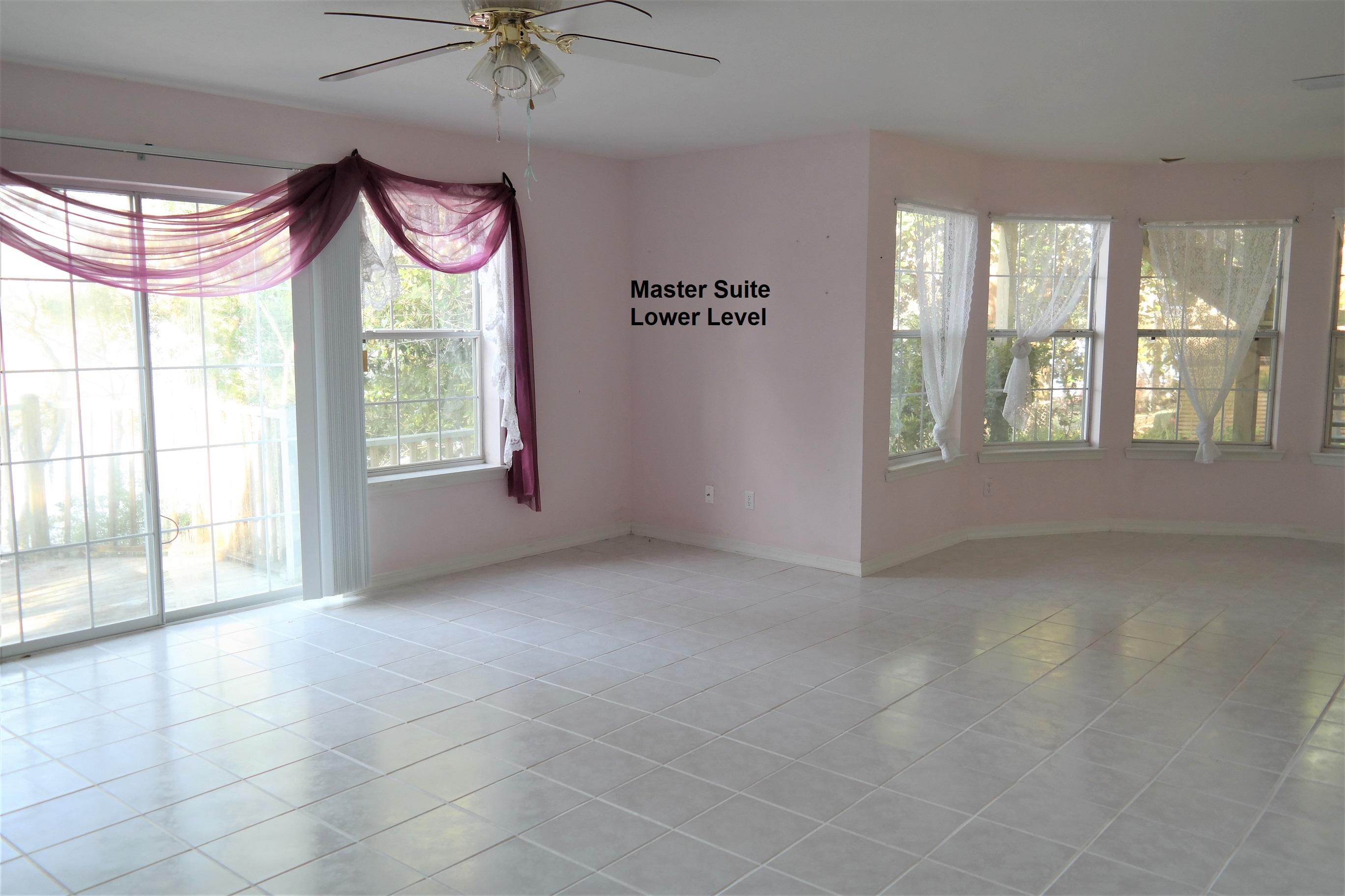 LAKE HOLLEY ESTATES - Residential