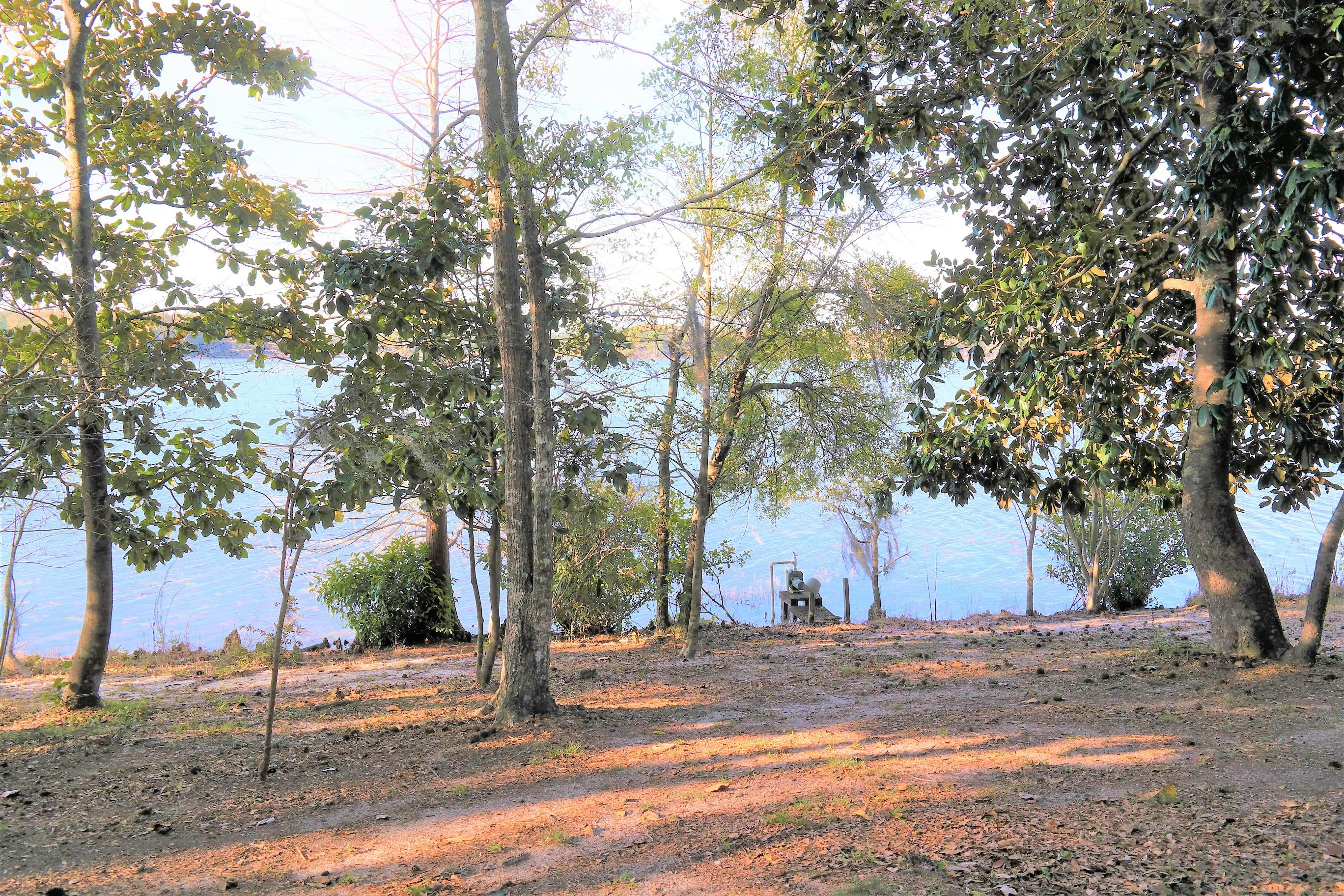 LAKE HOLLEY ESTATES - Residential