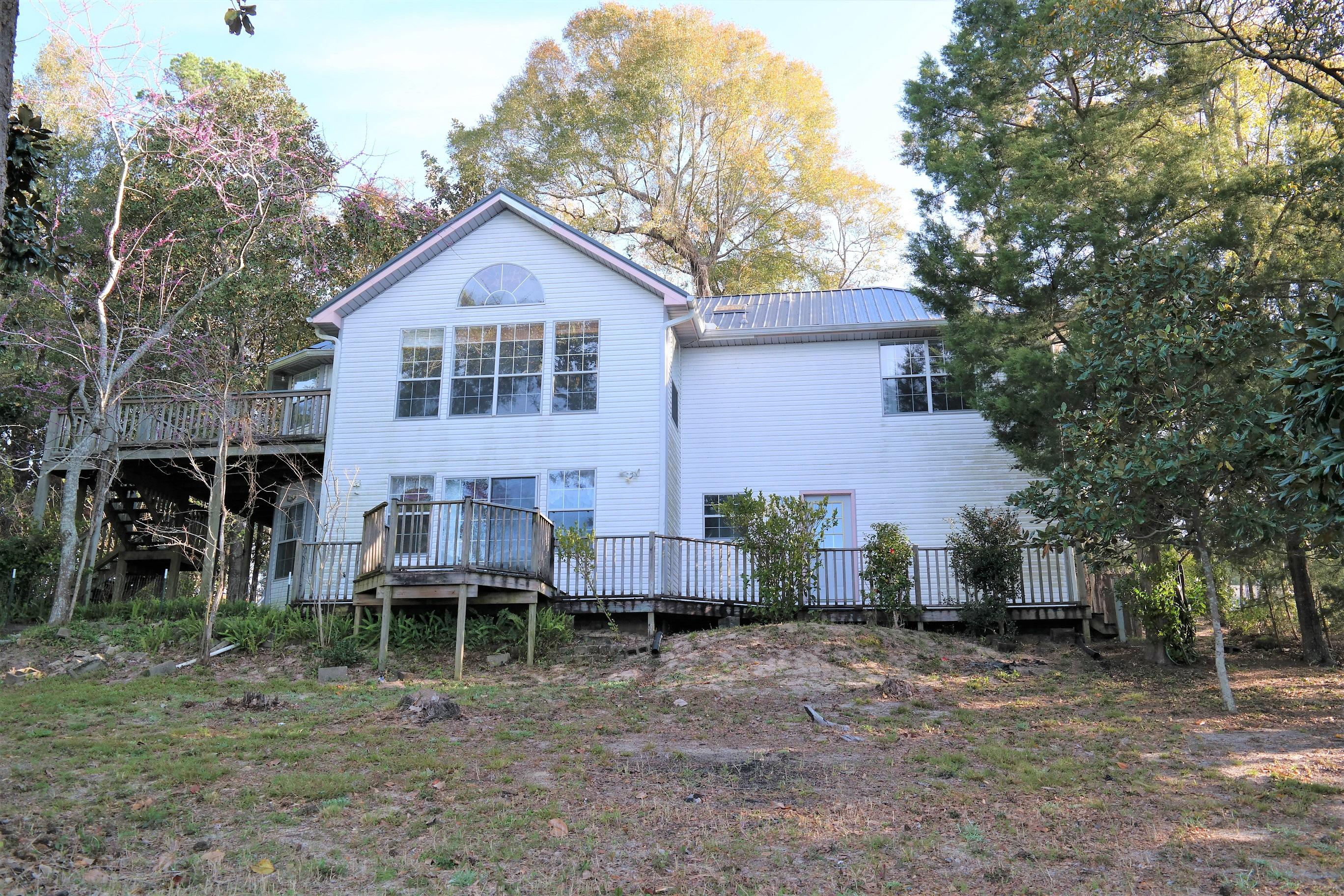 LAKE HOLLEY ESTATES - Residential