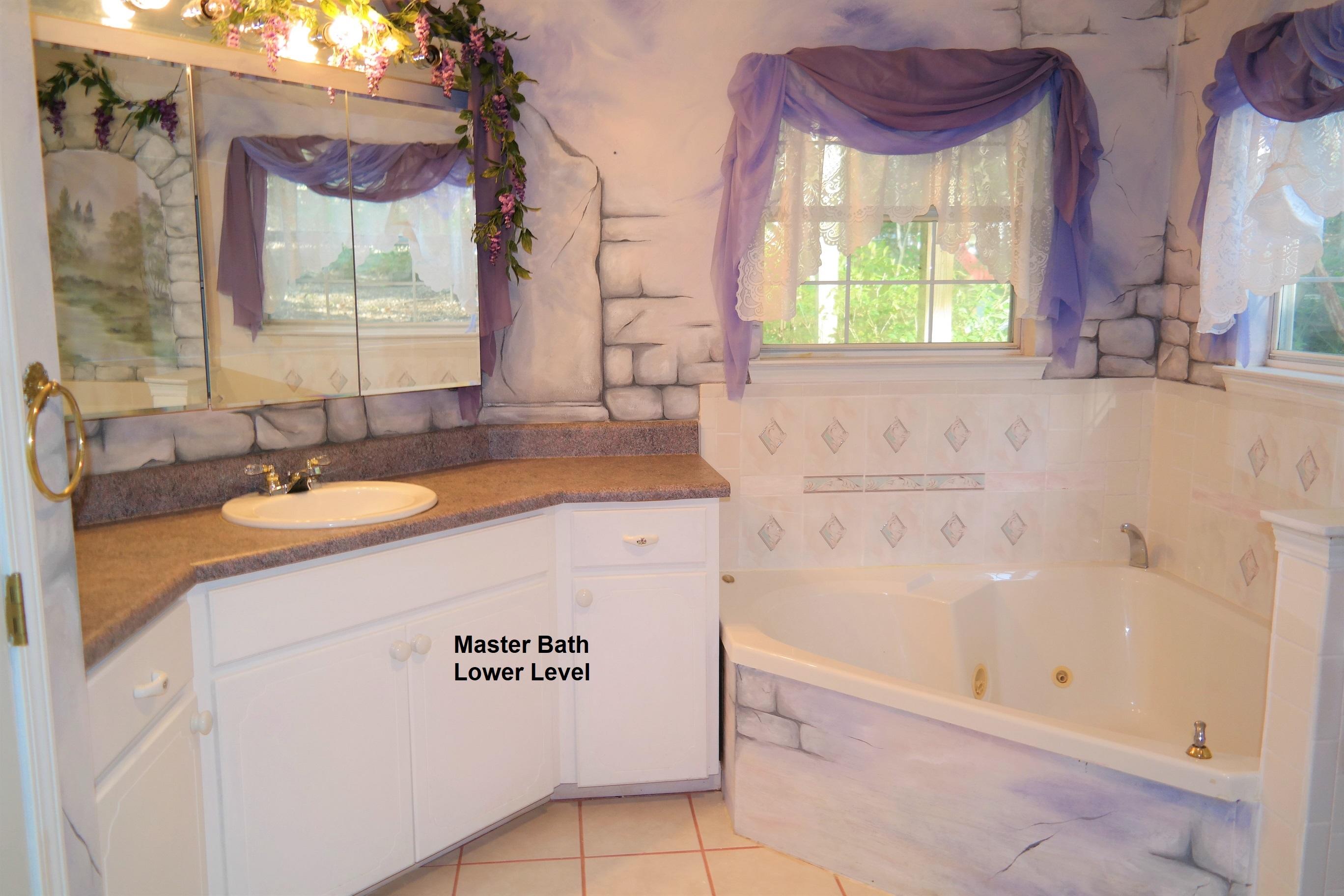 LAKE HOLLEY ESTATES - Residential