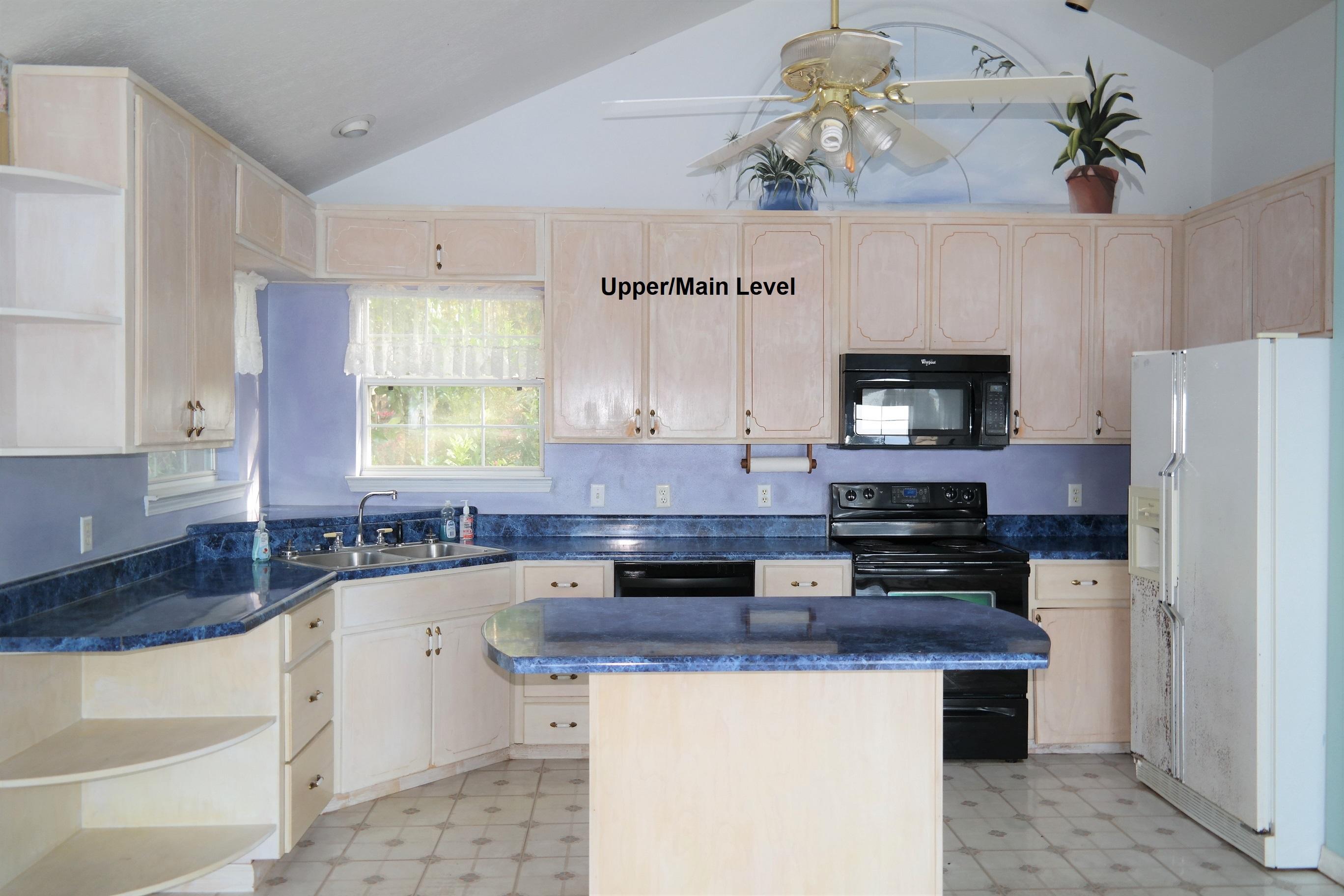 LAKE HOLLEY ESTATES - Residential