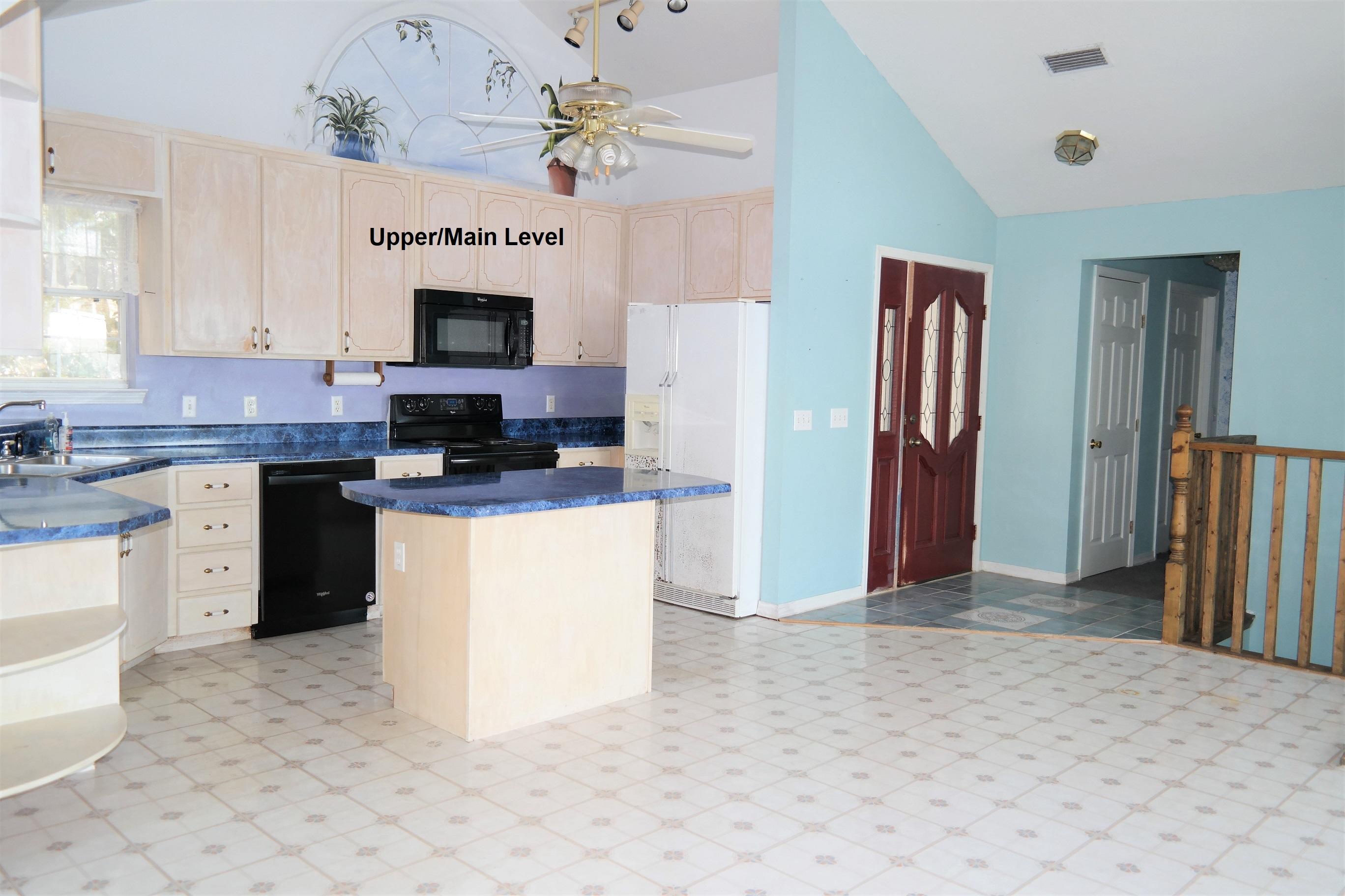 LAKE HOLLEY ESTATES - Residential