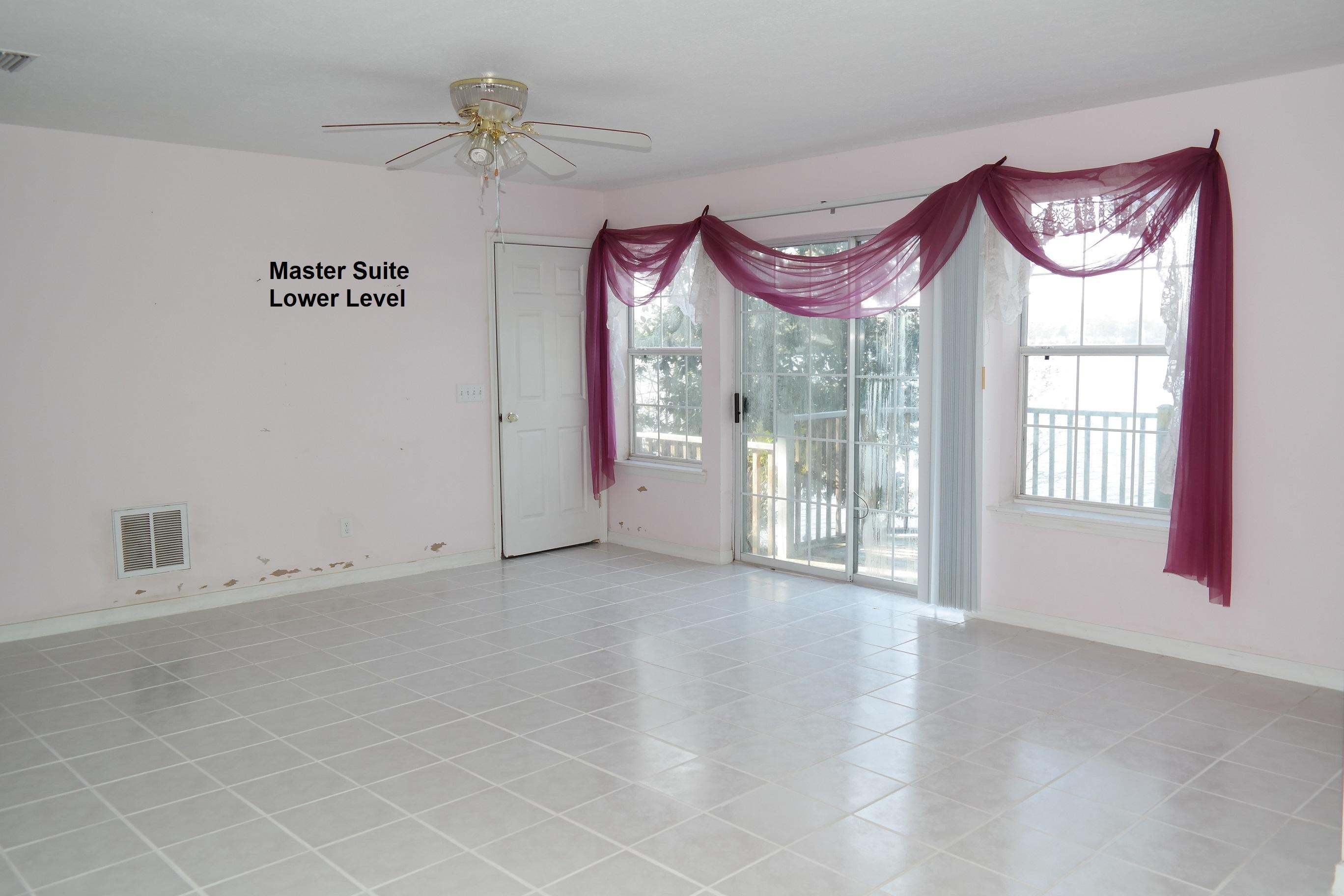 LAKE HOLLEY ESTATES - Residential