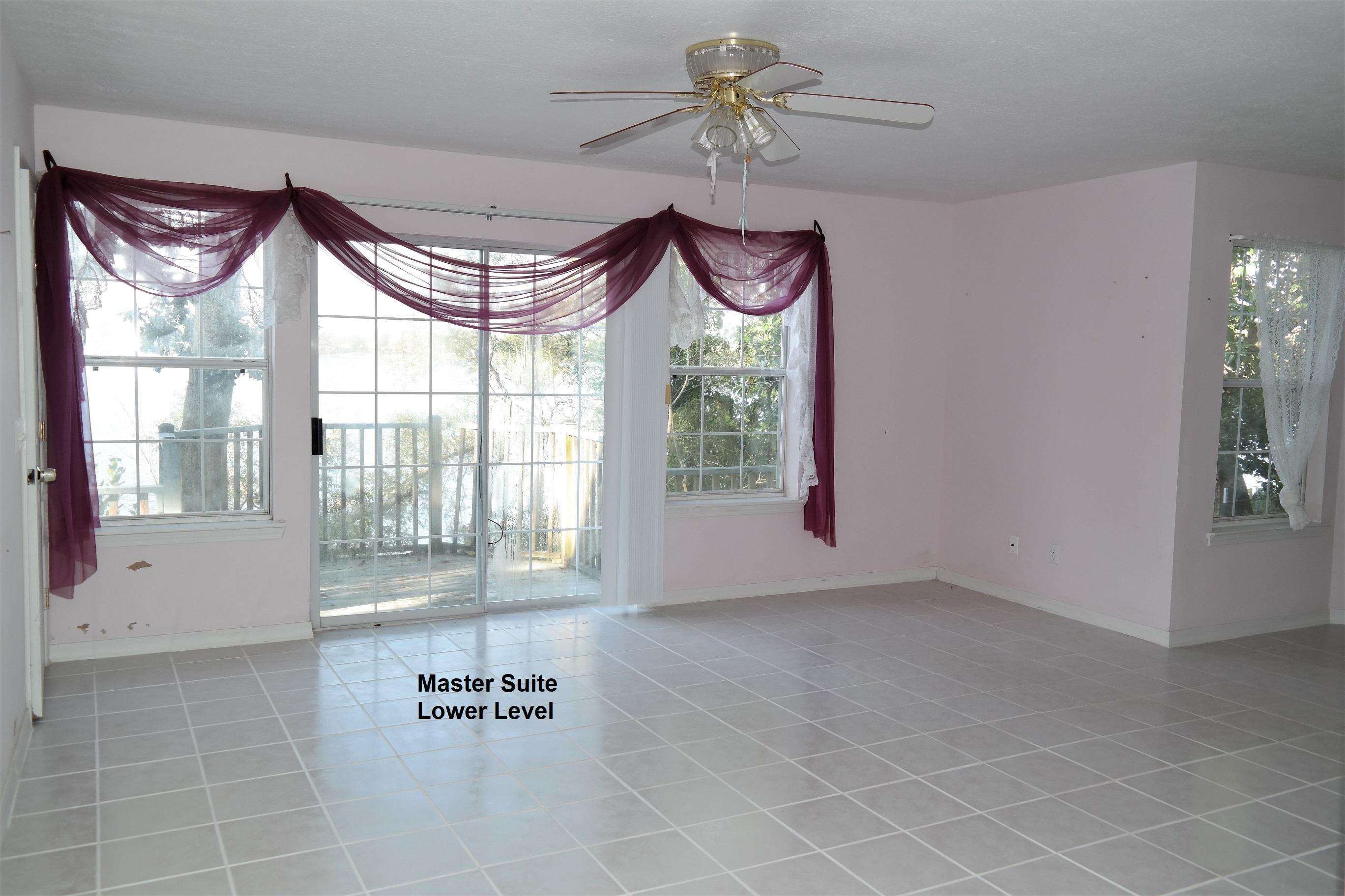 LAKE HOLLEY ESTATES - Residential