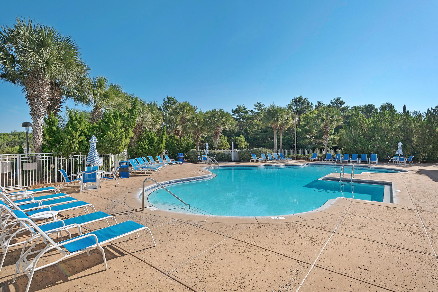 SUMMIT AT TOPS'L (THE) - Residential