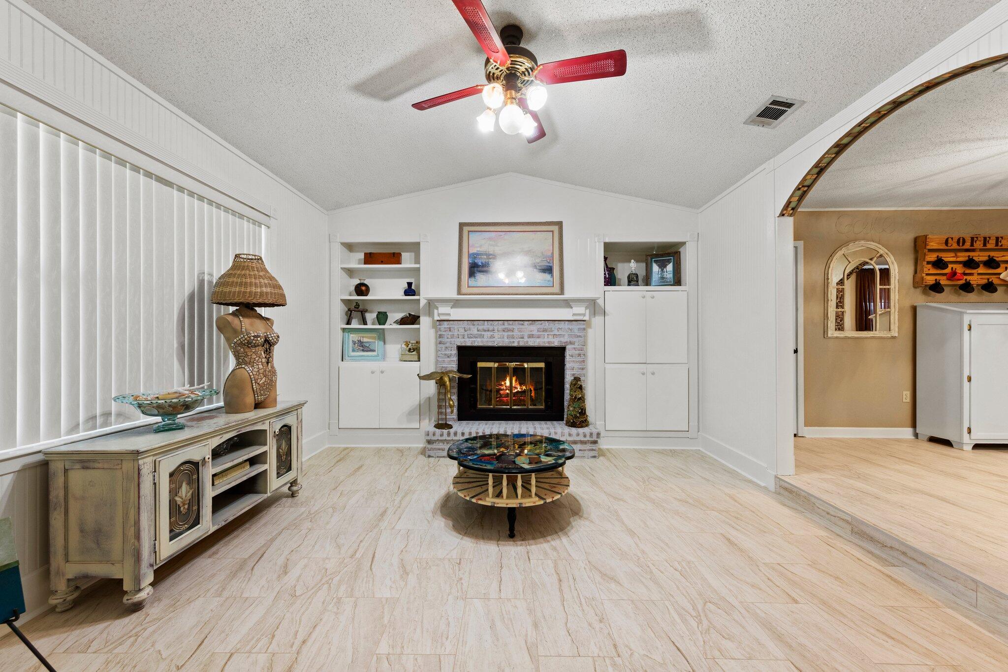 PINE MEADOWS 2ND ADDN - Residential