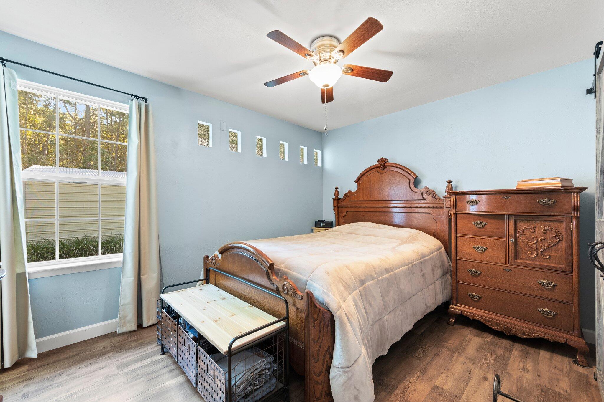 PINE MEADOWS 2ND ADDN - Residential