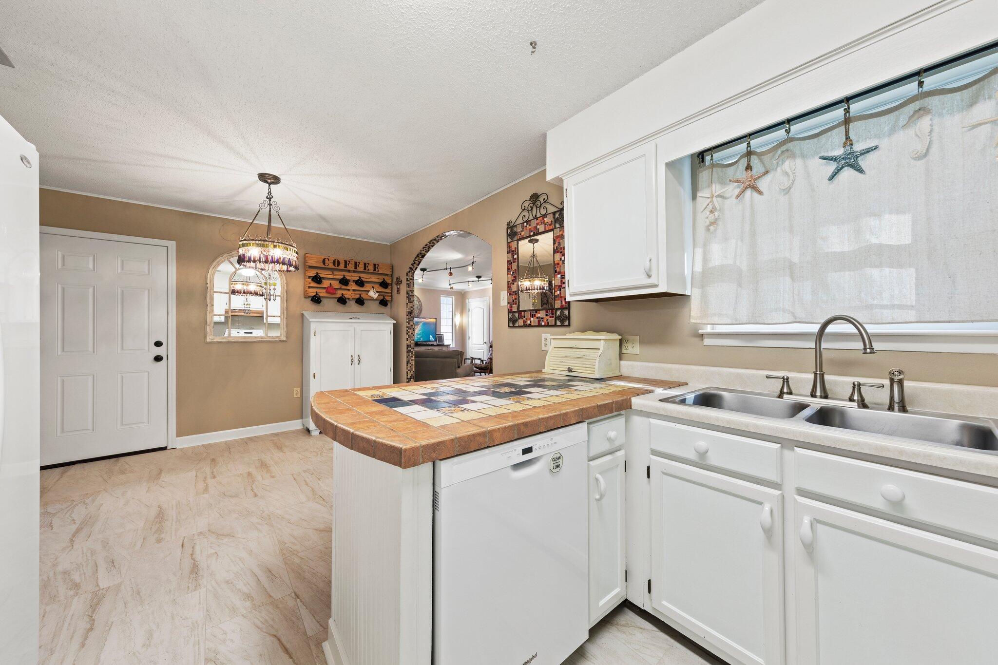 PINE MEADOWS 2ND ADDN - Residential