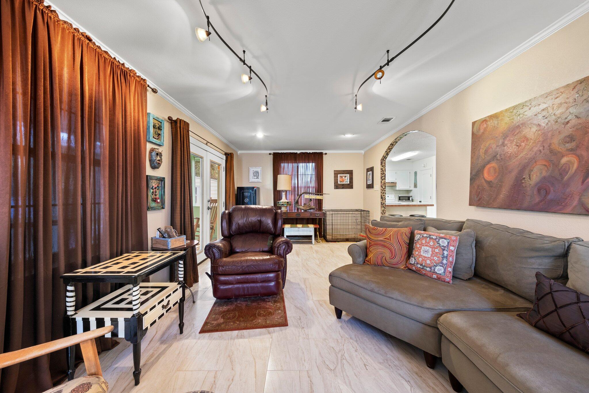 PINE MEADOWS 2ND ADDN - Residential