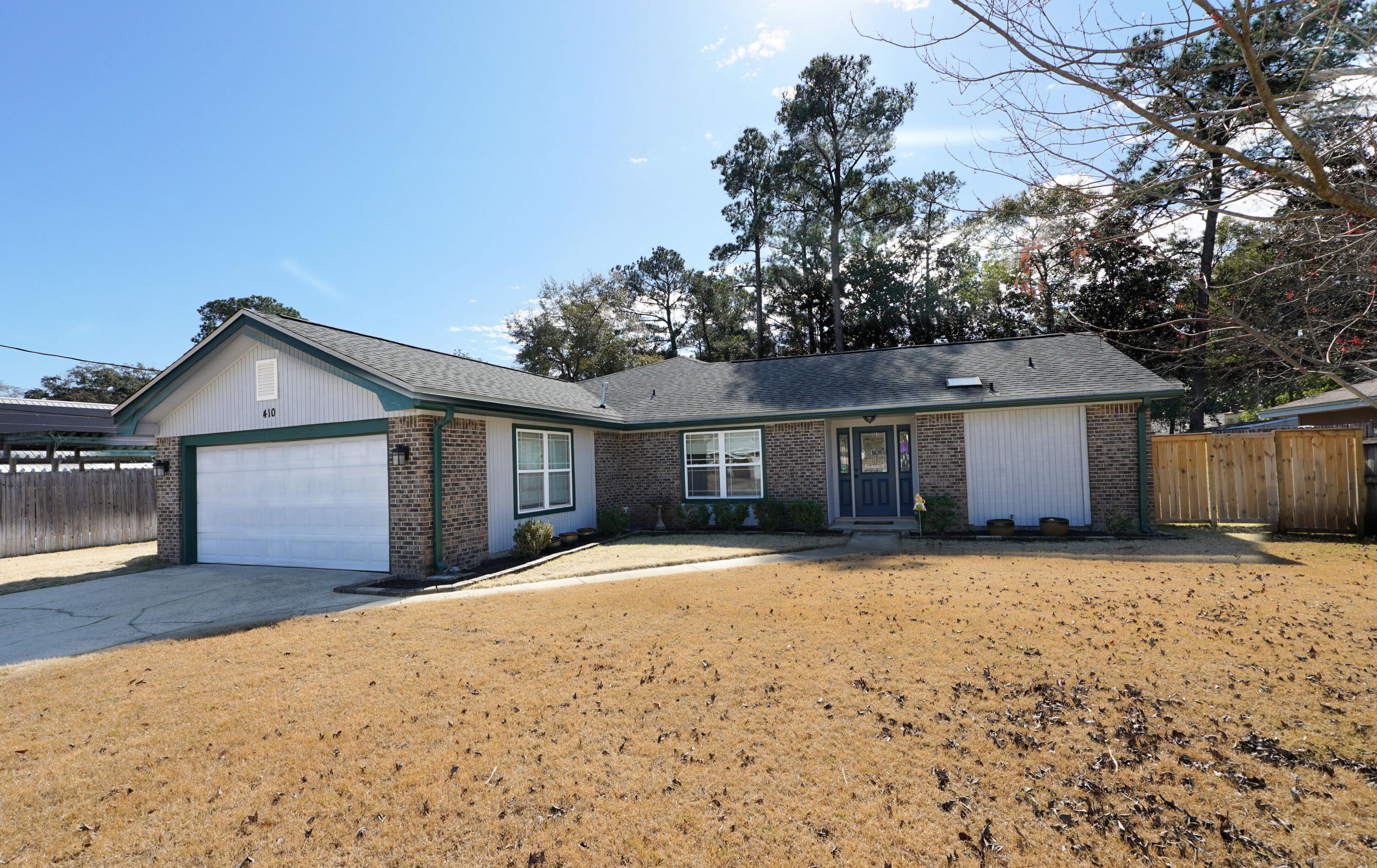 PINEWOOD ESTATES 2 - Residential