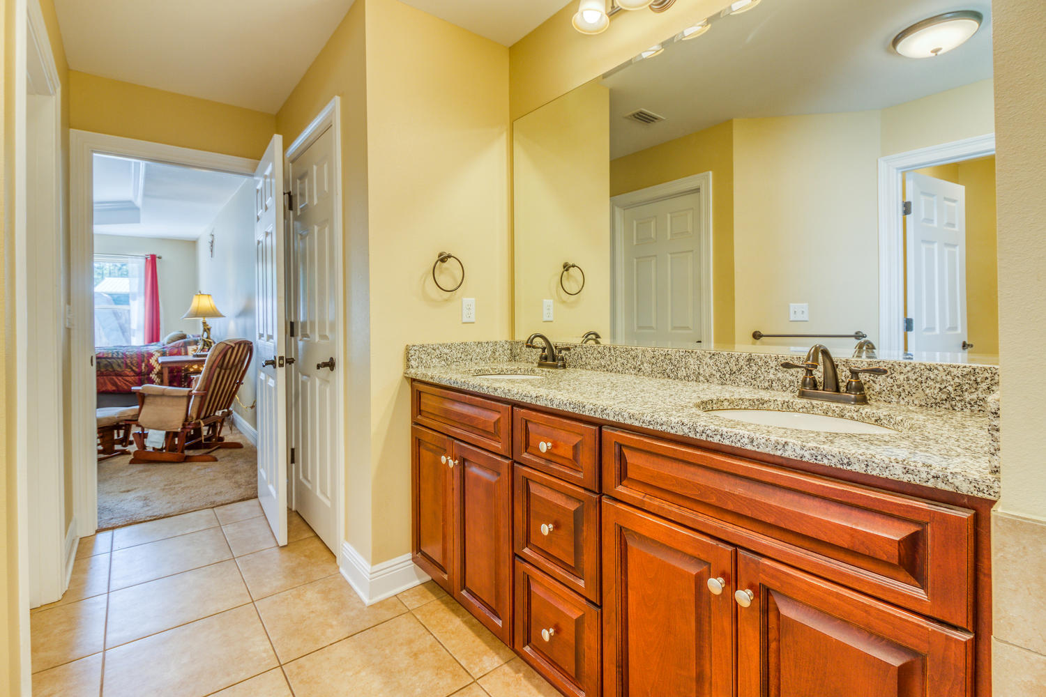 HOLLY WOODS - Residential