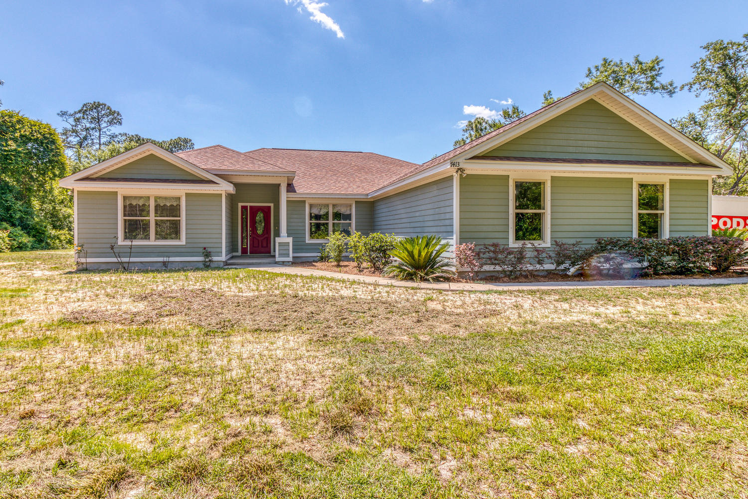 HOLLY WOODS - Residential