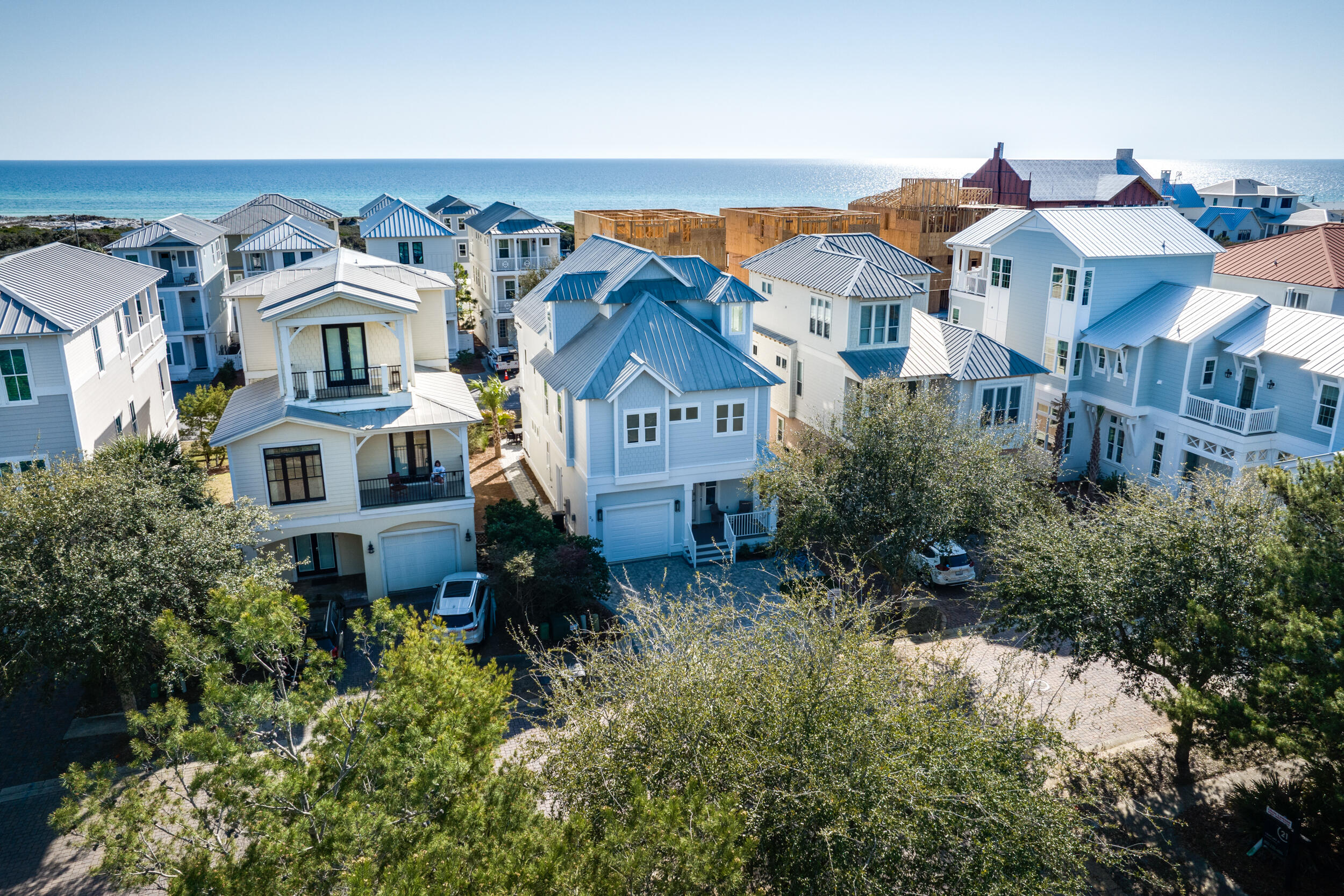POMPANO PLACE - Residential
