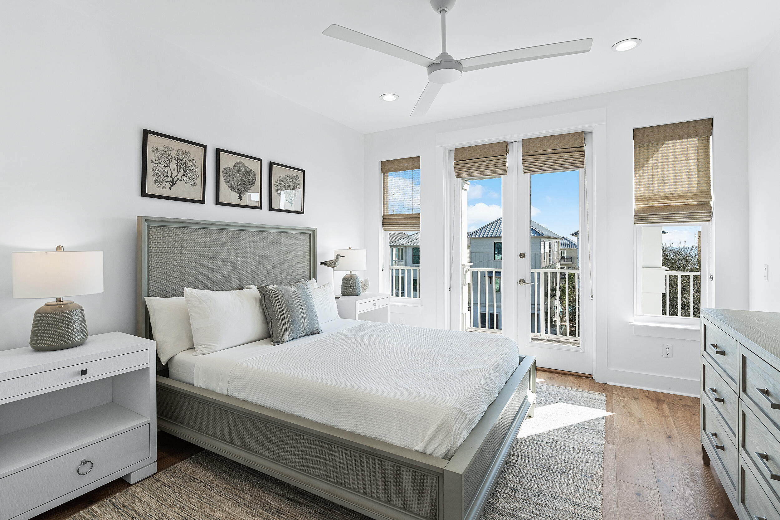 POMPANO PLACE - Residential