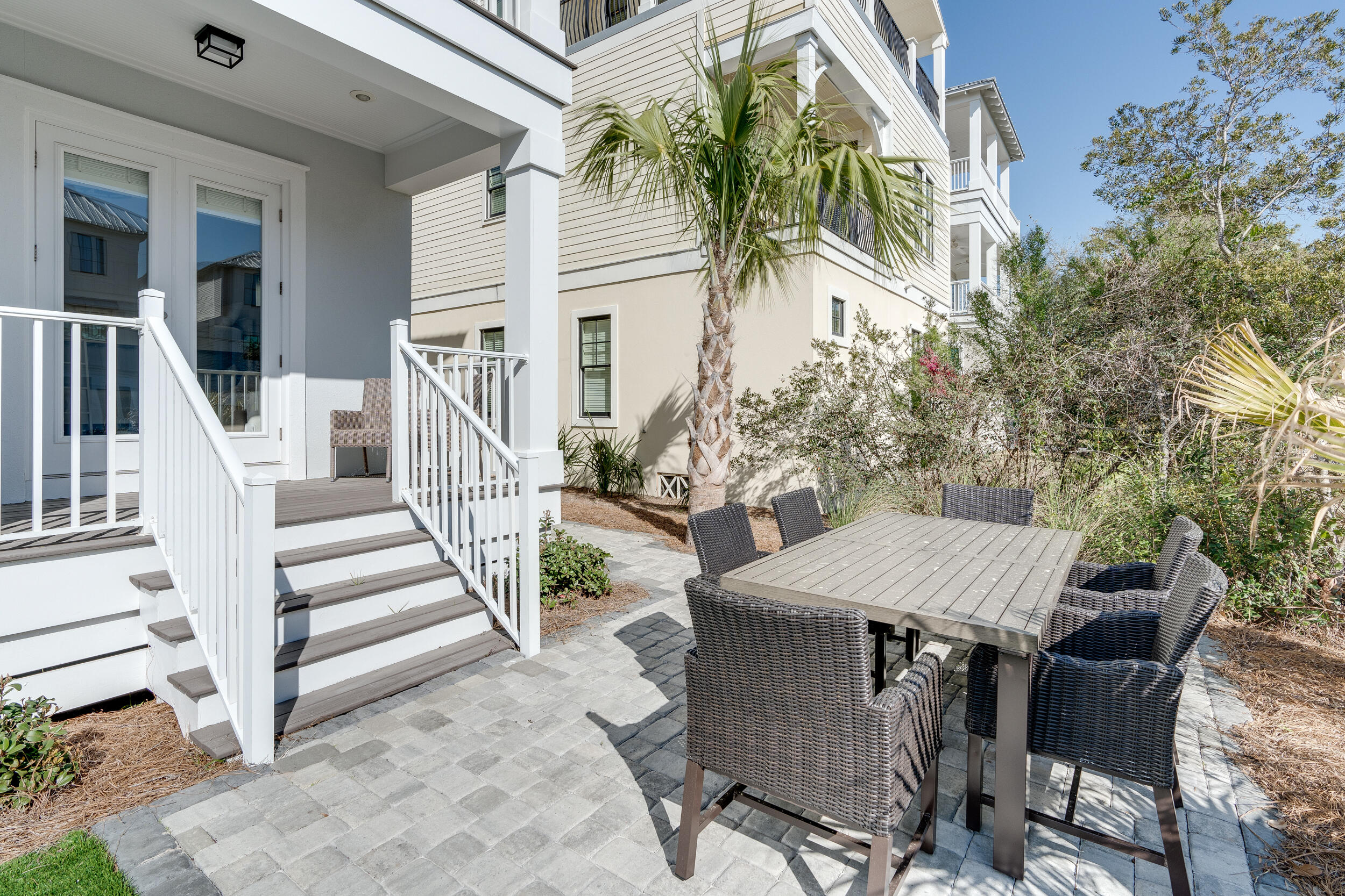 POMPANO PLACE - Residential